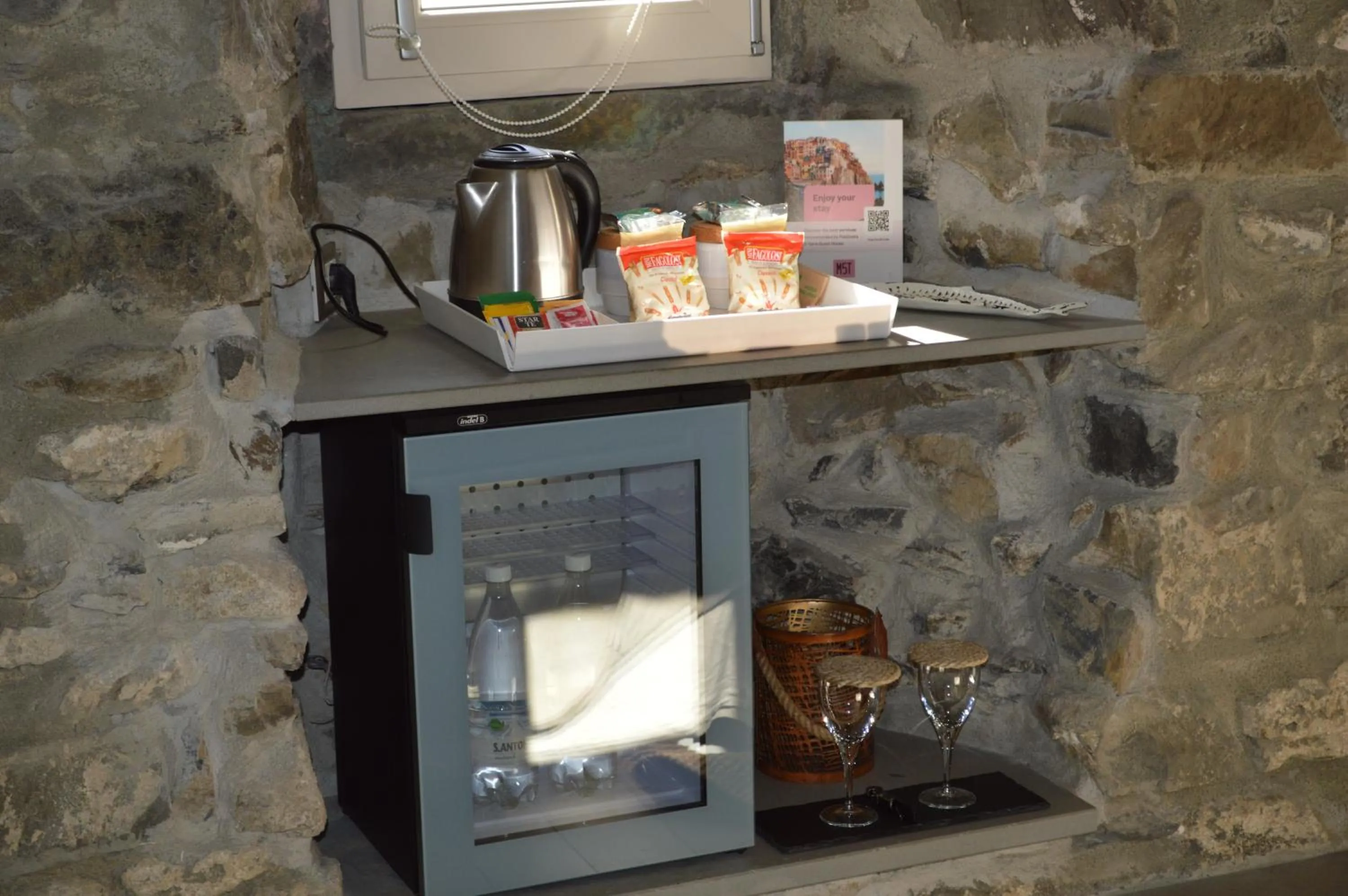 minibar in Madüneta 5 Terre