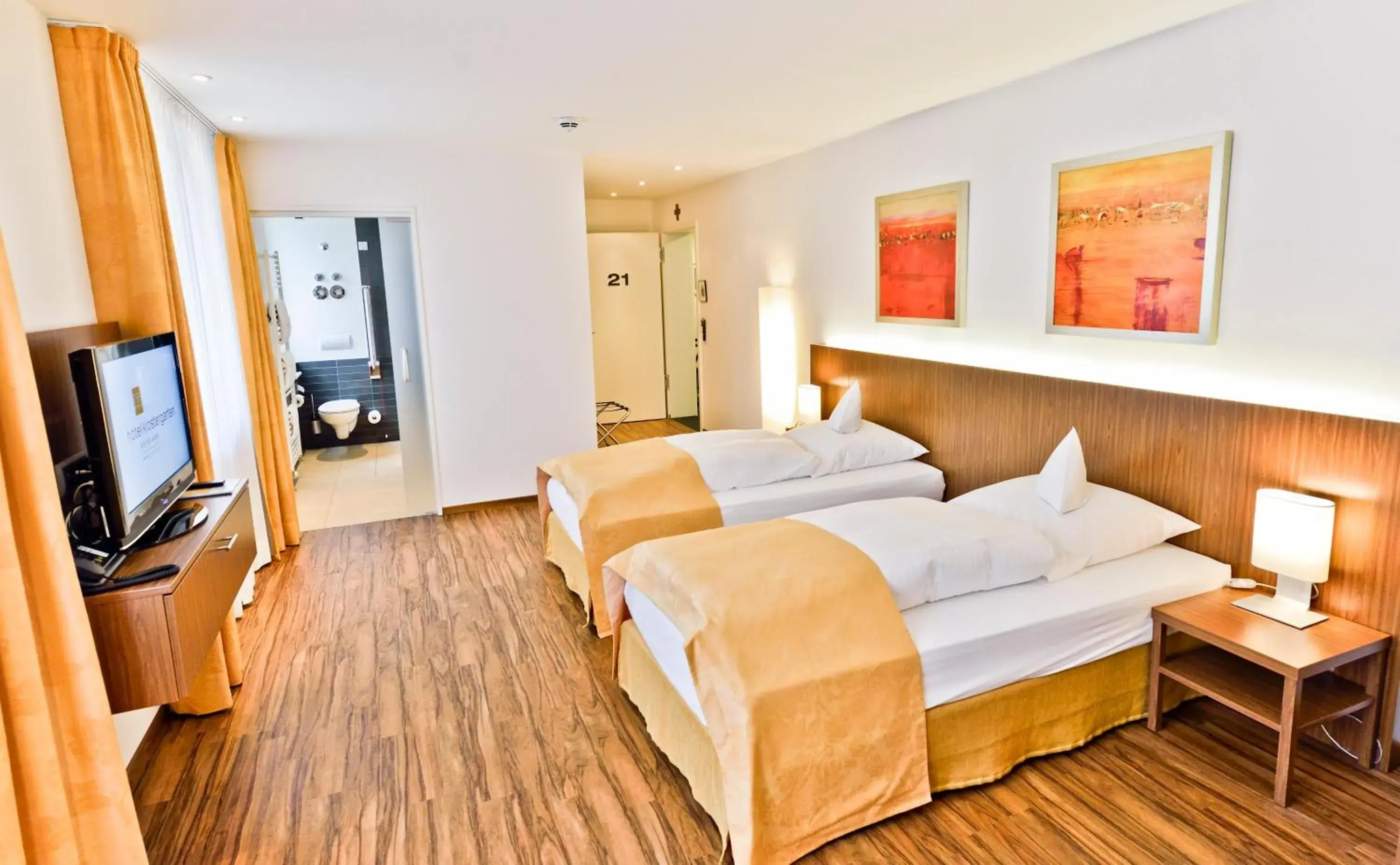 Standard Twin Room in Hotel Klostergarten Standard Twin Room in Hotel Klostergarten