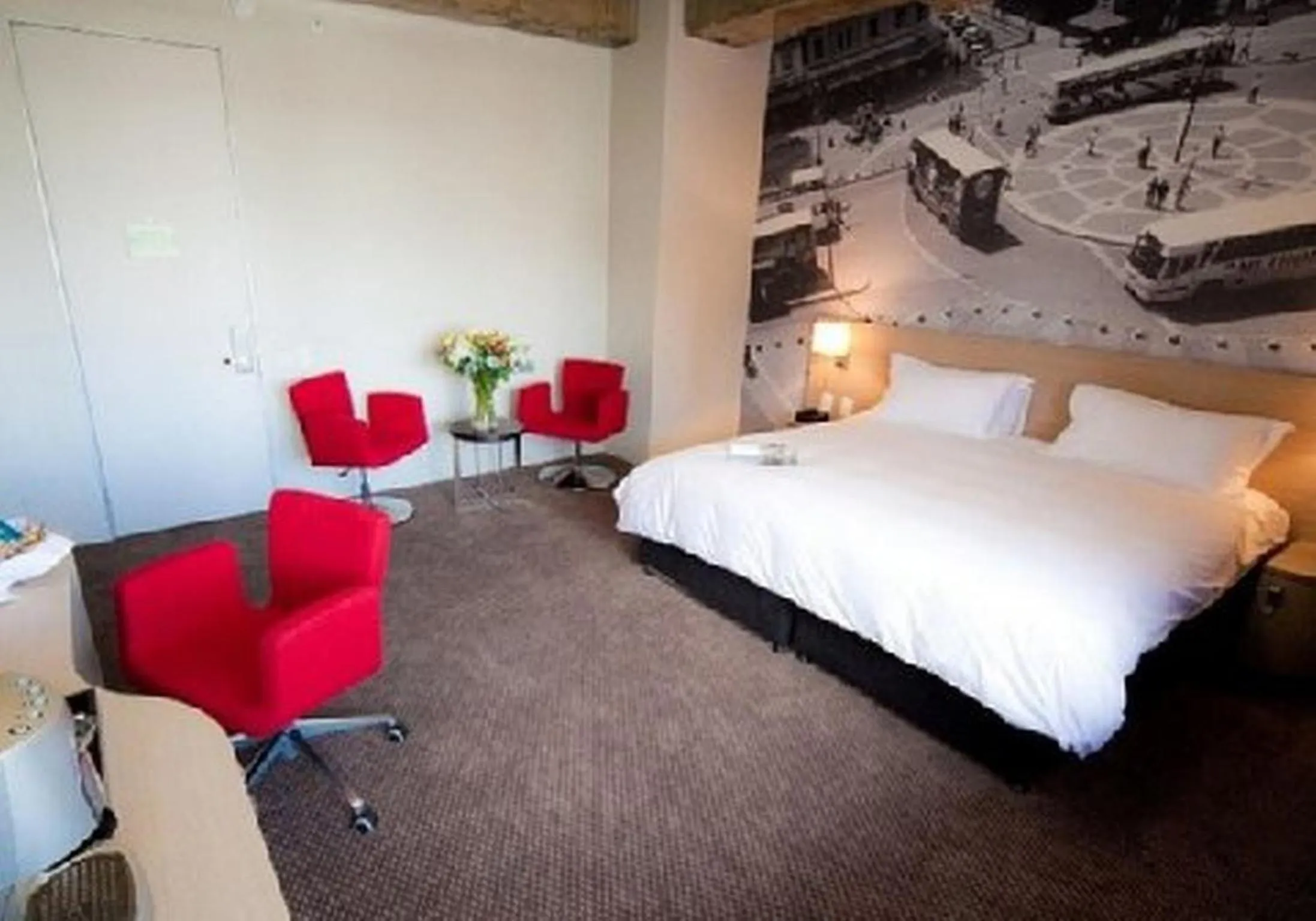 Photo of the whole room in Reef Hotel