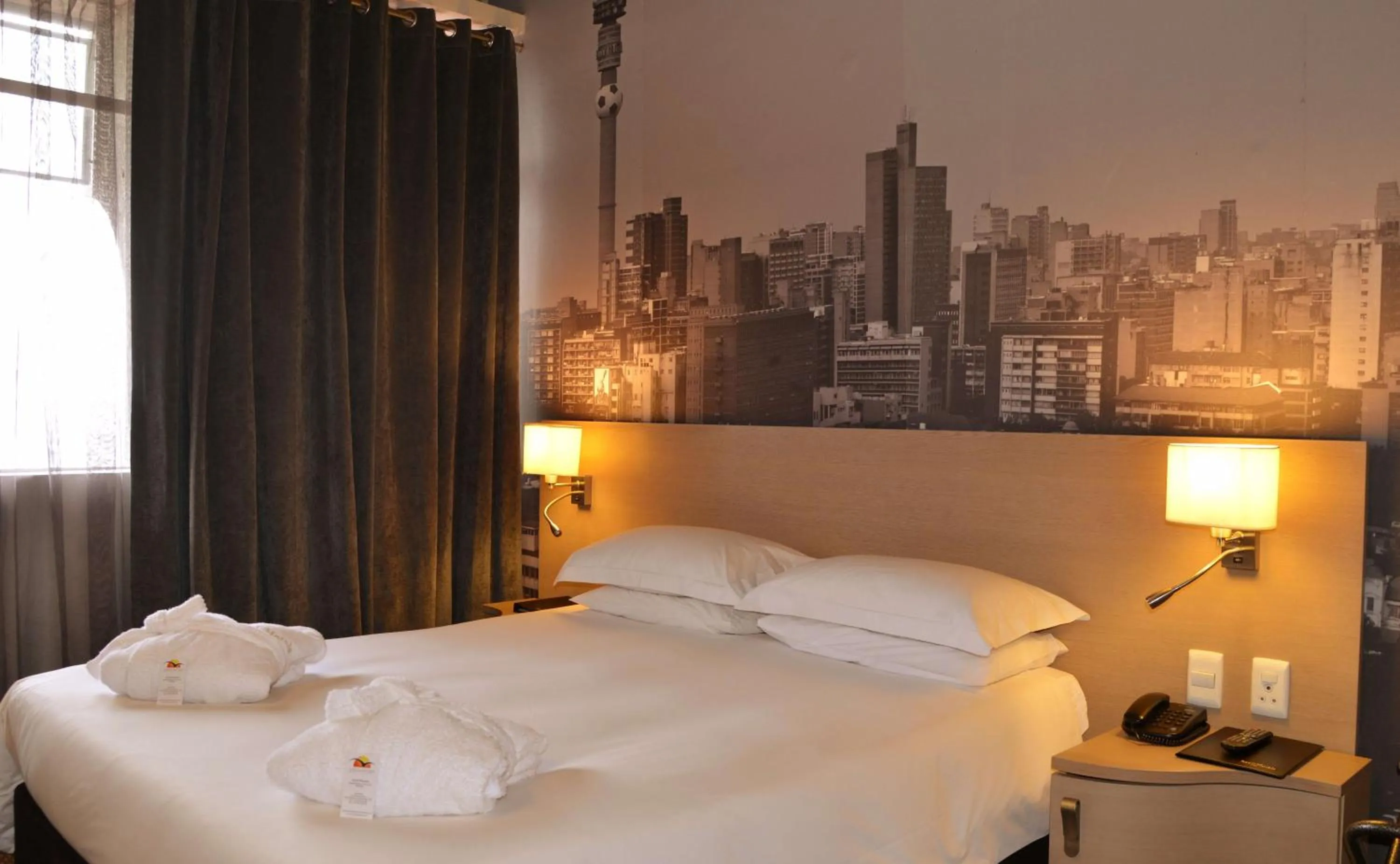 Bedroom in Reef Hotel