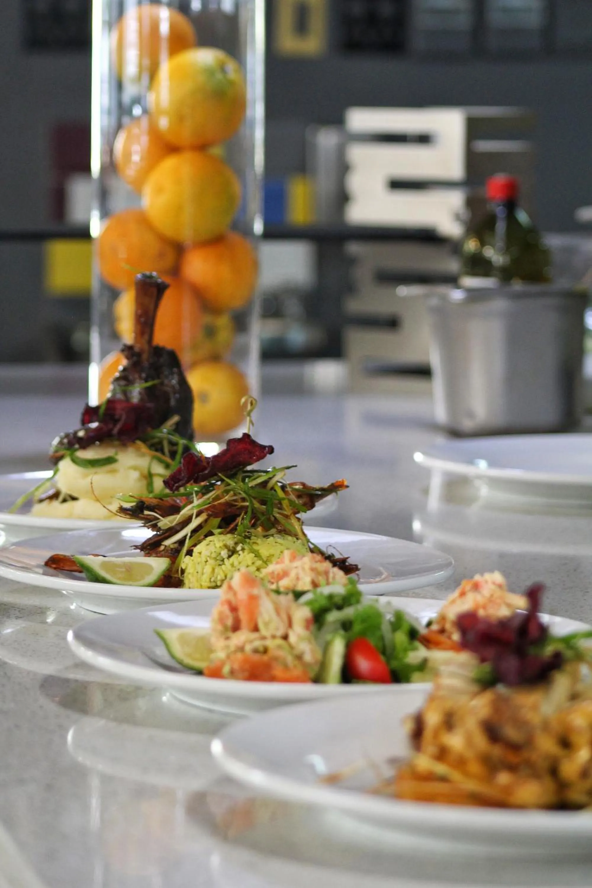 Restaurant/places to eat in Reef Hotel