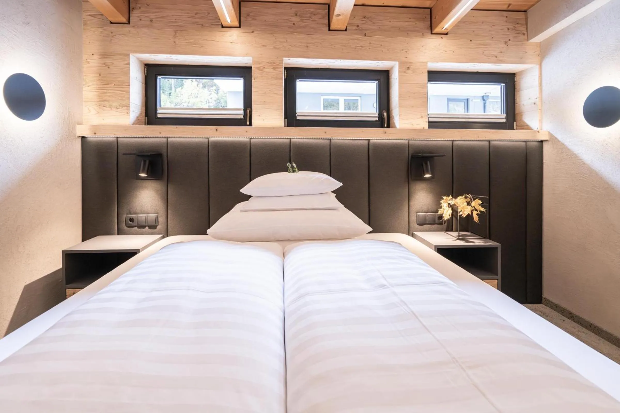 Photo of the whole room, Bed in Apart Reinstadler