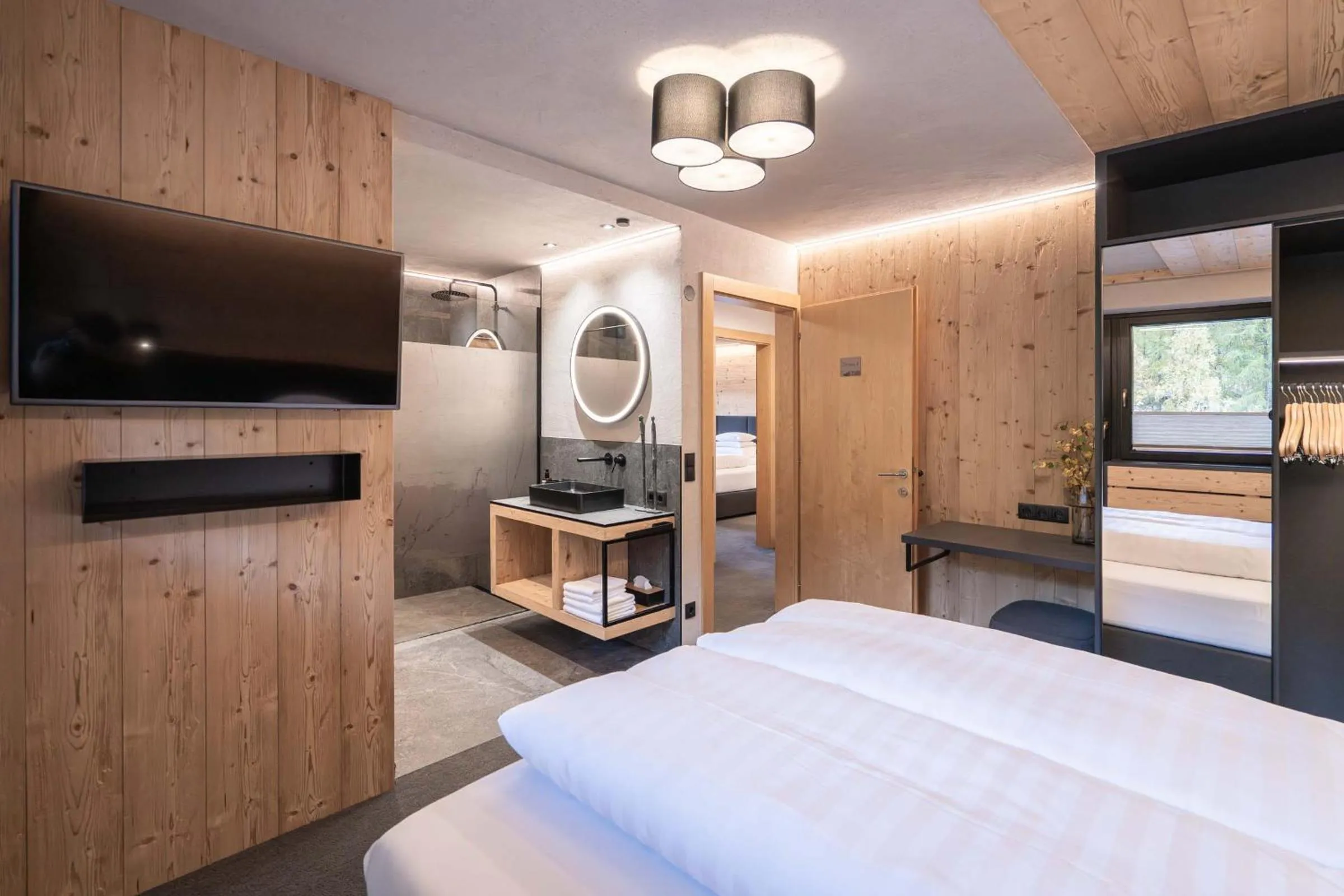 Photo of the whole room, Bed in Apart Reinstadler