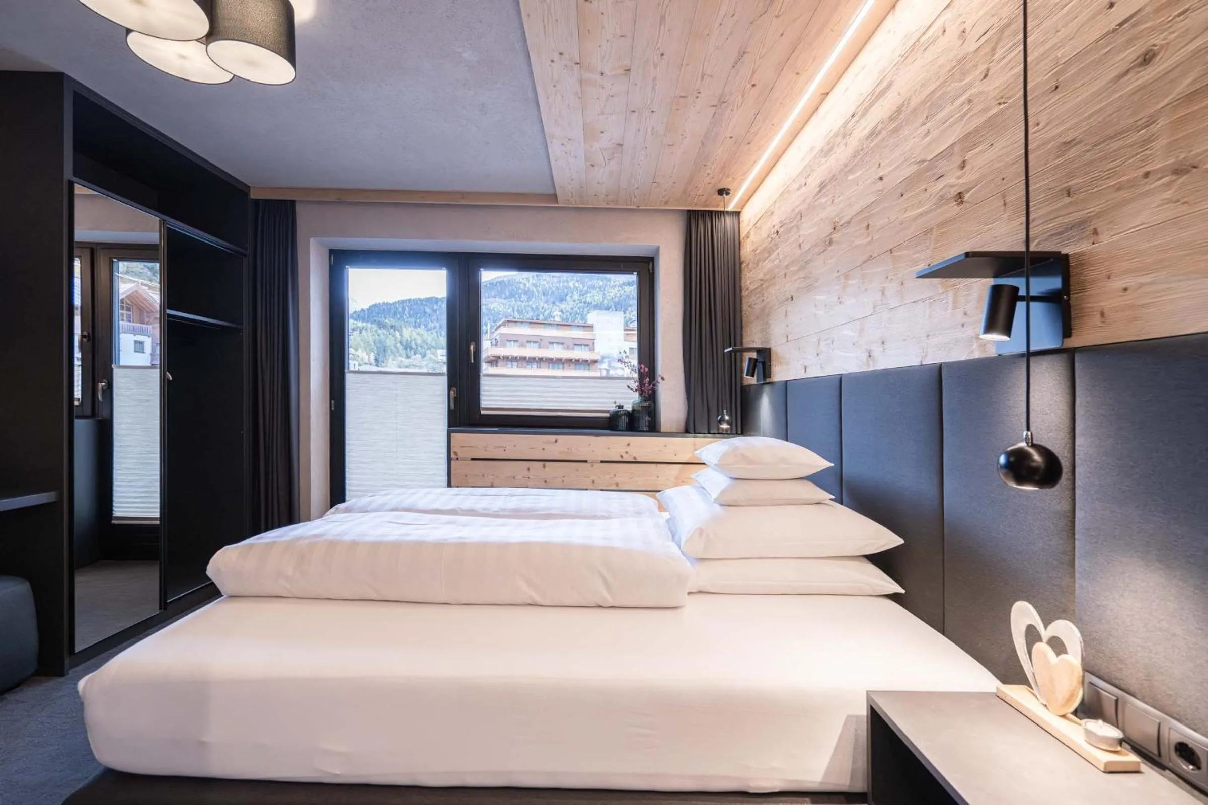 Photo of the whole room, Bed in Apart Reinstadler