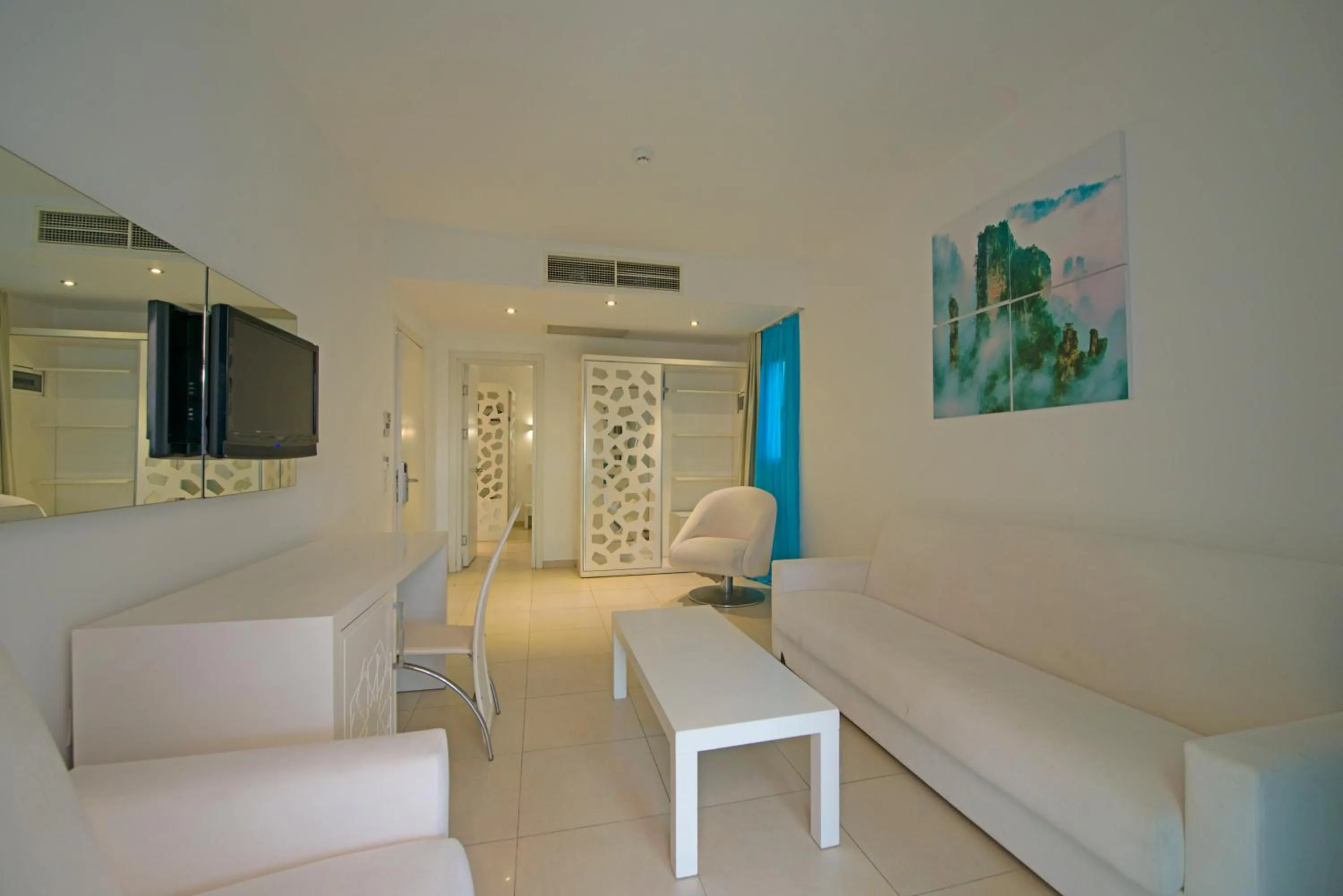 Communal lounge/ TV room in Costa Luvi Hotel Bodrum - All Inclusive