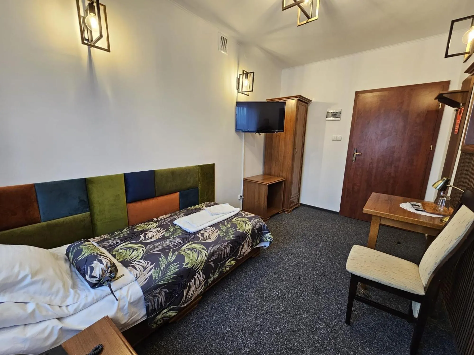 Bed in Hotel Imperial