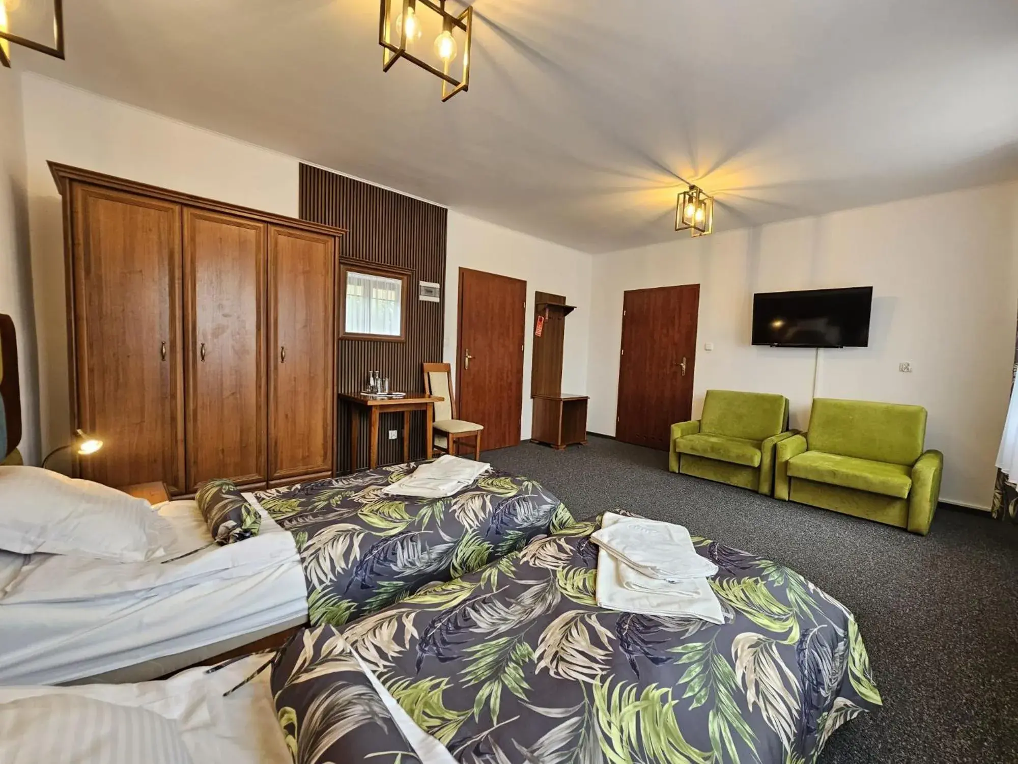 Twin Room with Private Bathroom - single occupancy in Hotel Imperial Twin Room with Private Bathroom - single occupancy in Hotel Imperial