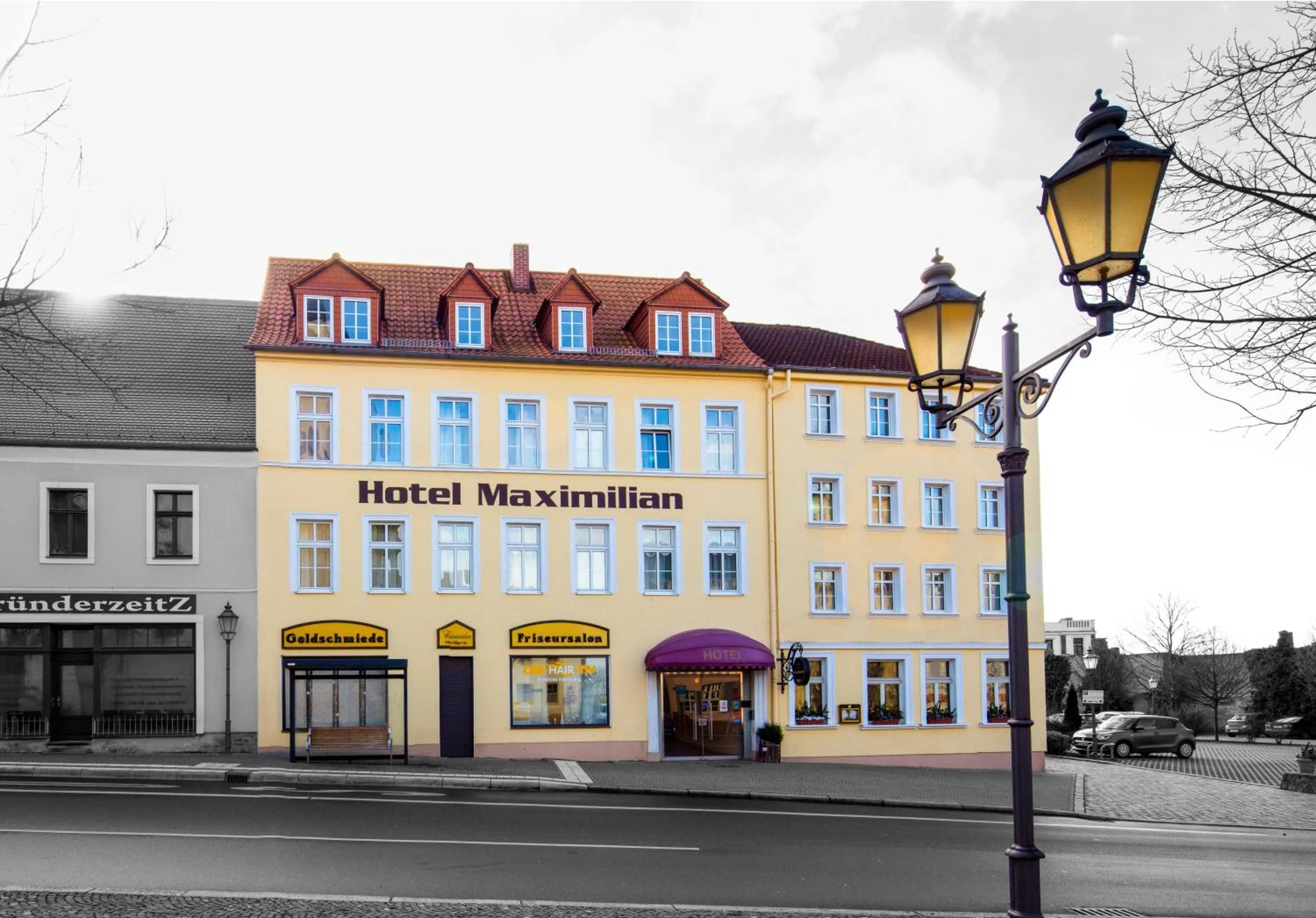 Property building in Hotel Maximilian