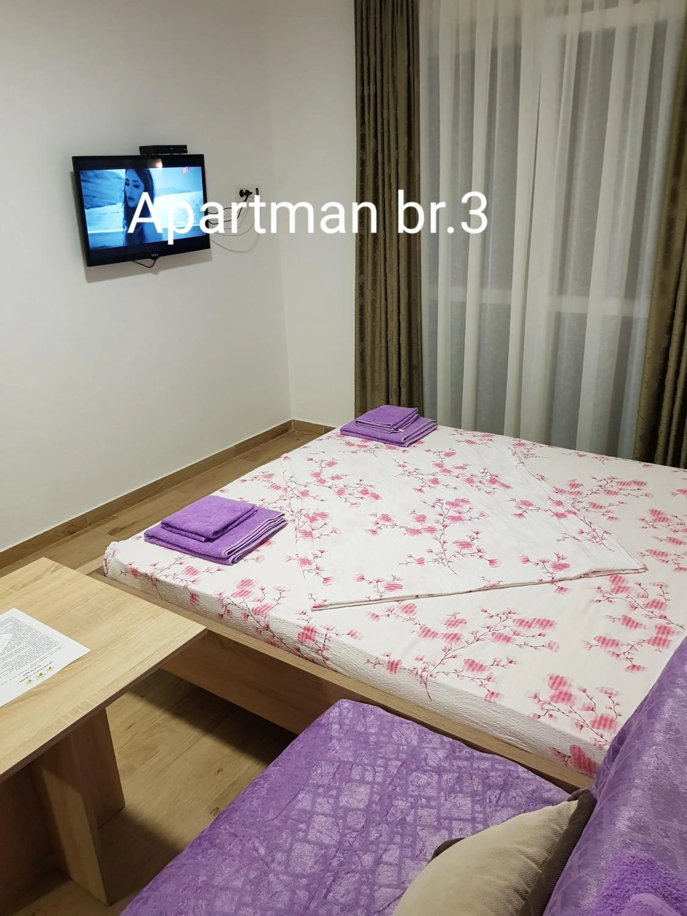 Bed in Apartmani Nikmil Bar- Šusanj