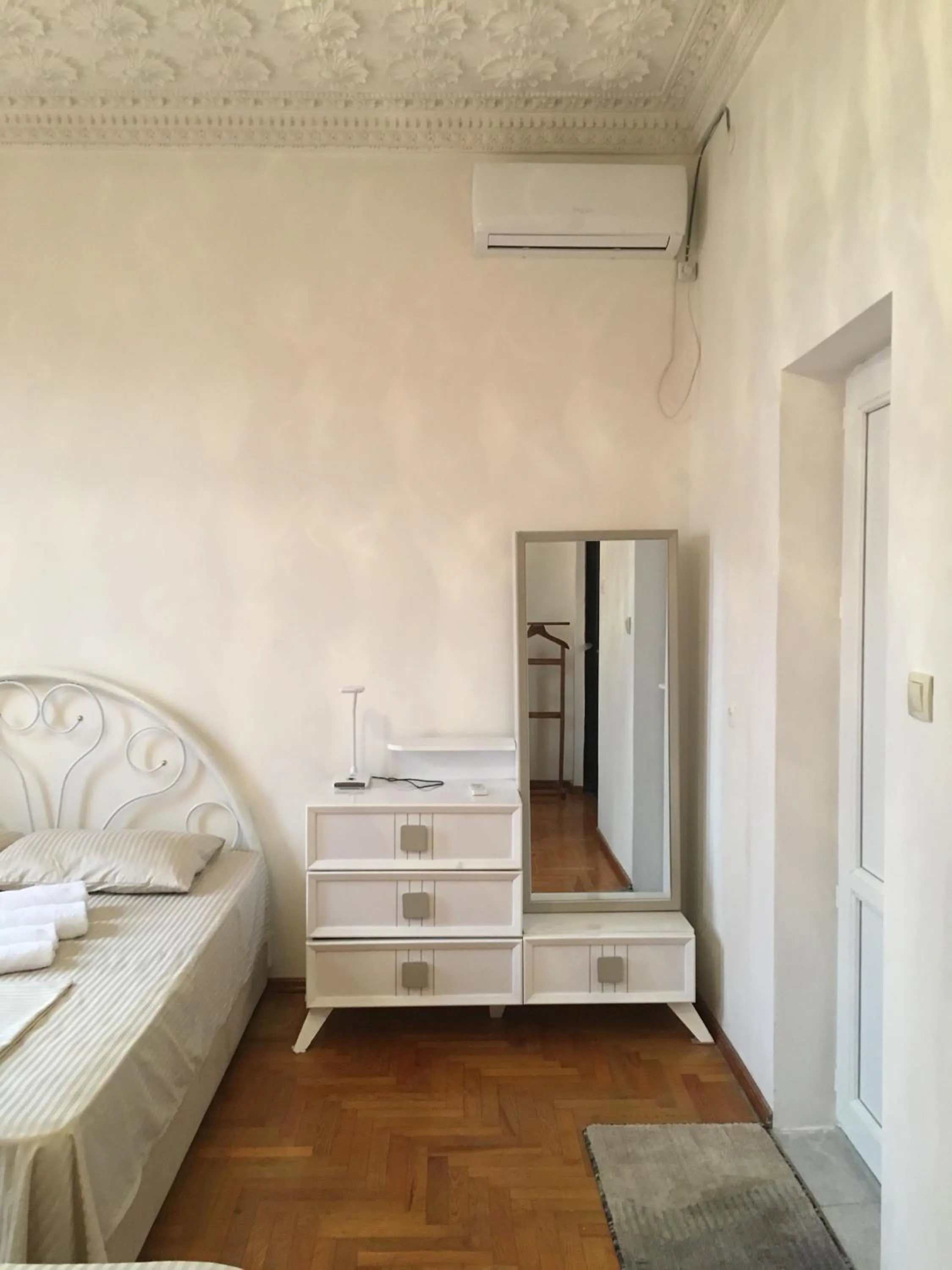 Deluxe Double Room with Extra Bed in Hotel Liza