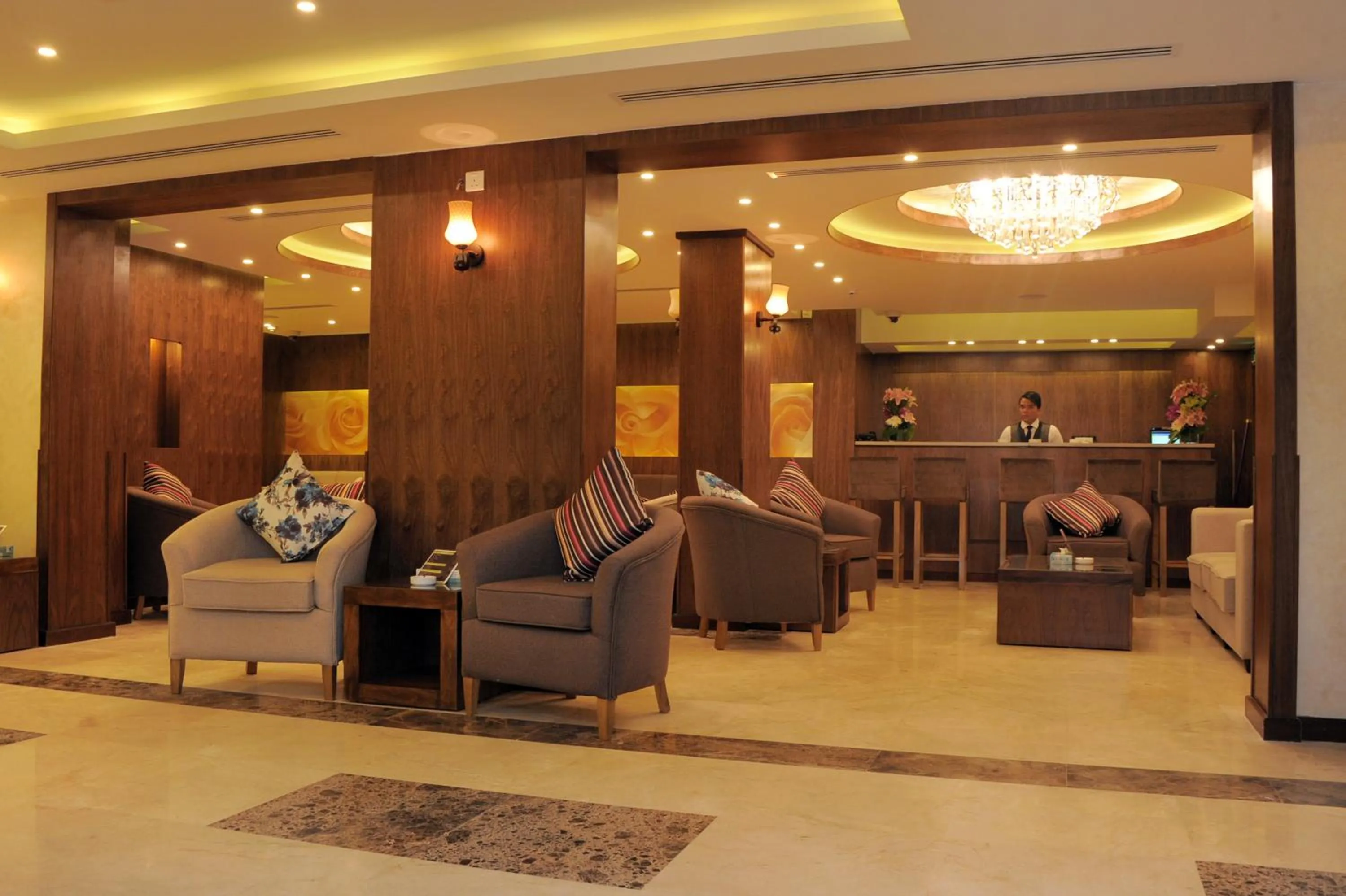 Lobby or reception in Al Raad Hotel