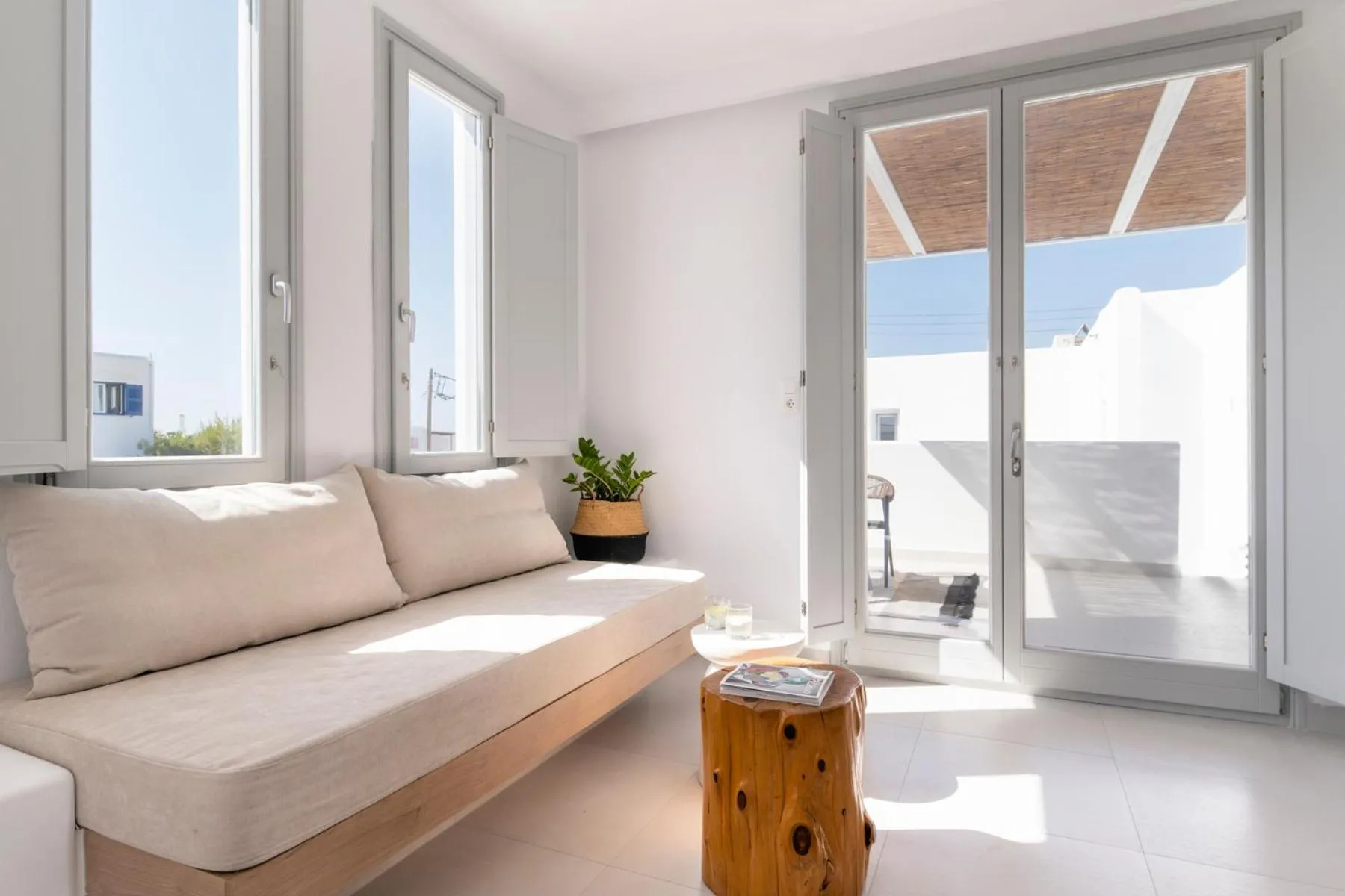 Living room in Quartano Suites by Heliessa, Adults Only