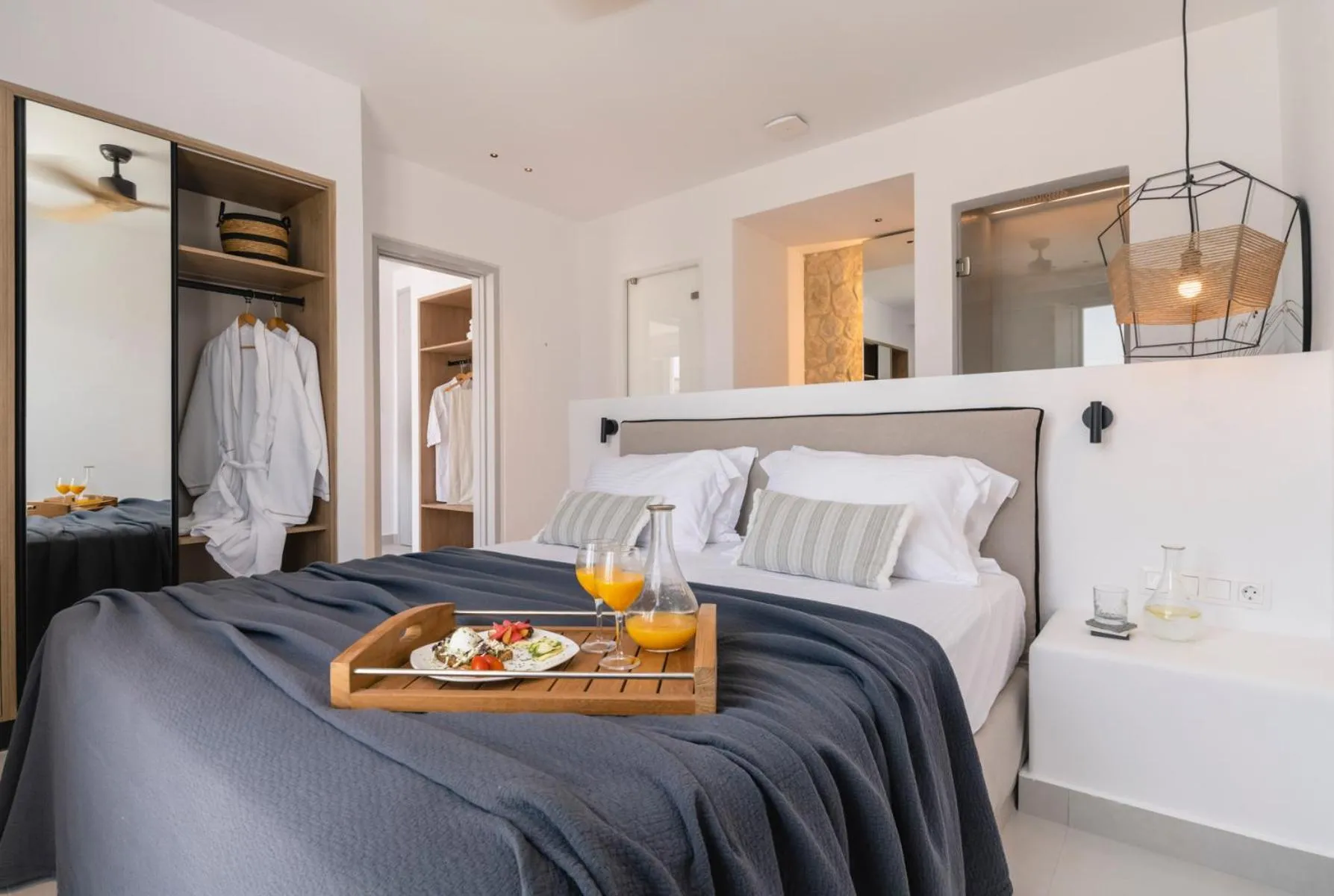 Bedroom, Bed in Quartano Suites by Heliessa, Adults Only