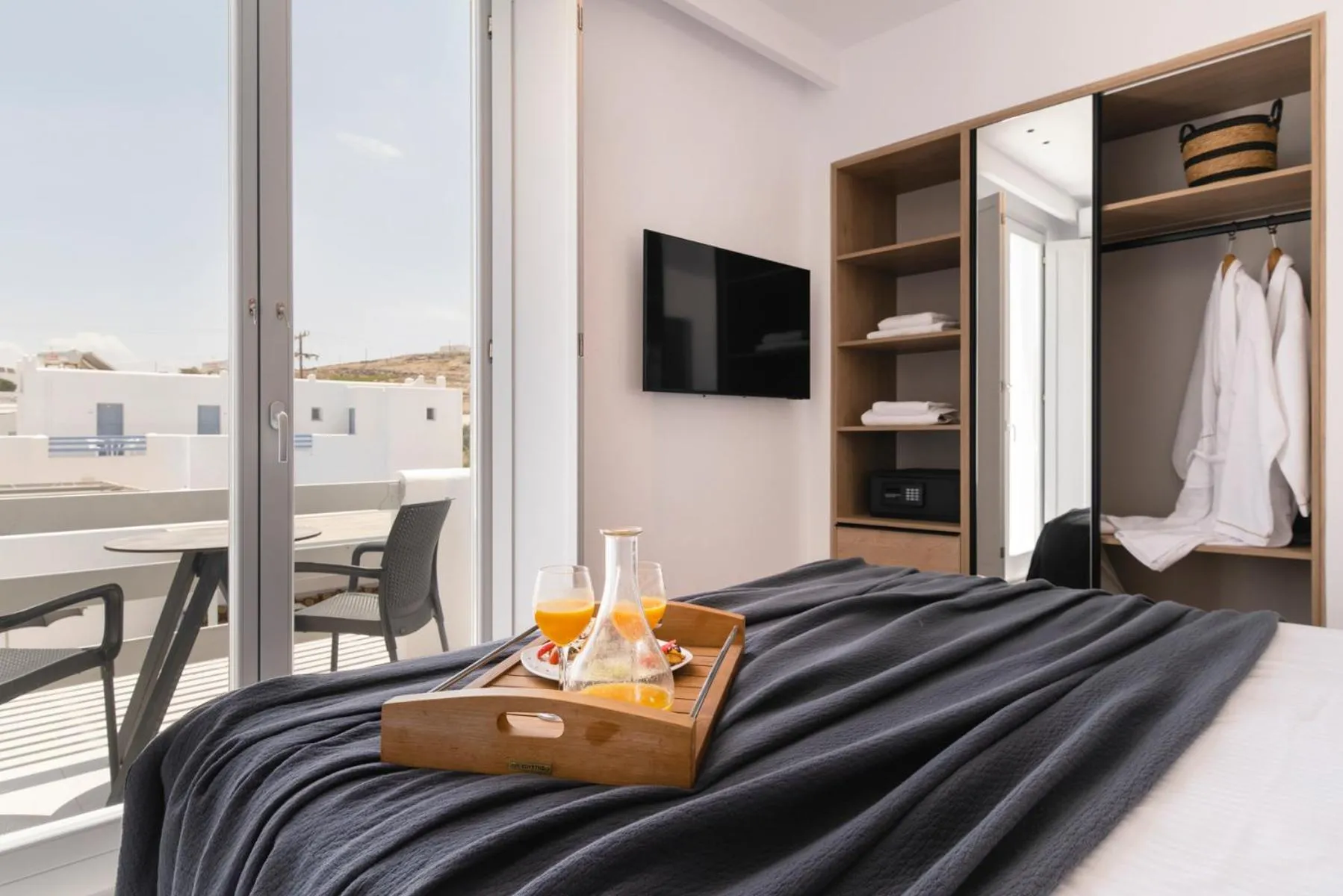 Quartano Suites by Heliessa, Adults Only