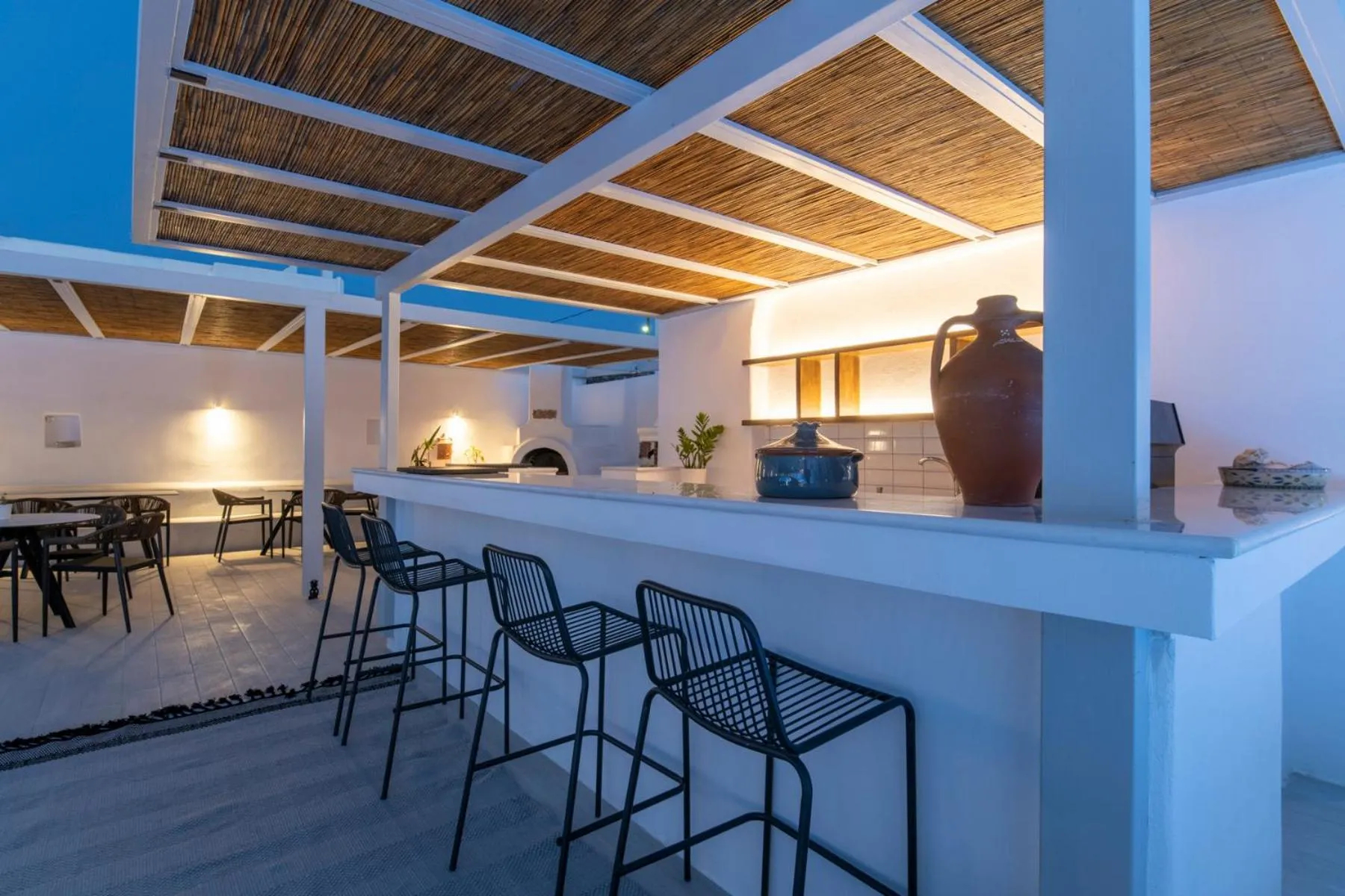 Restaurant/places to eat in Quartano Suites by Heliessa, Adults Only