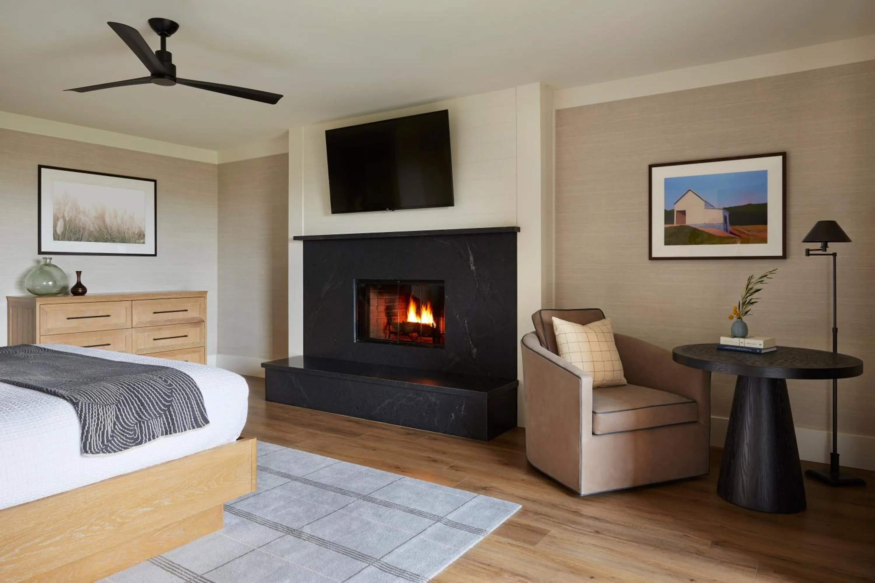 Bed in The Lodge at Bodega Bay