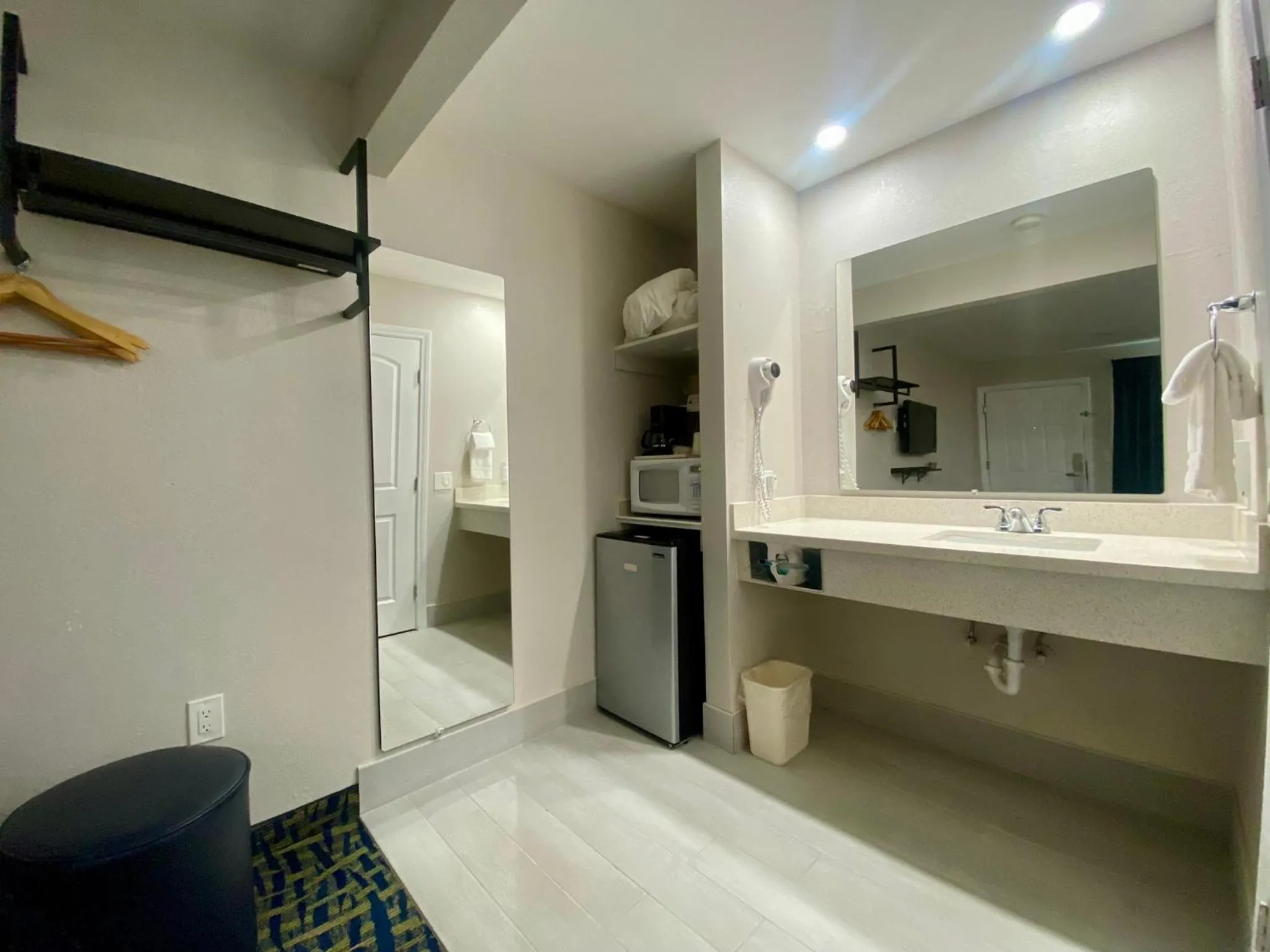 The Grove at Pismo Beach