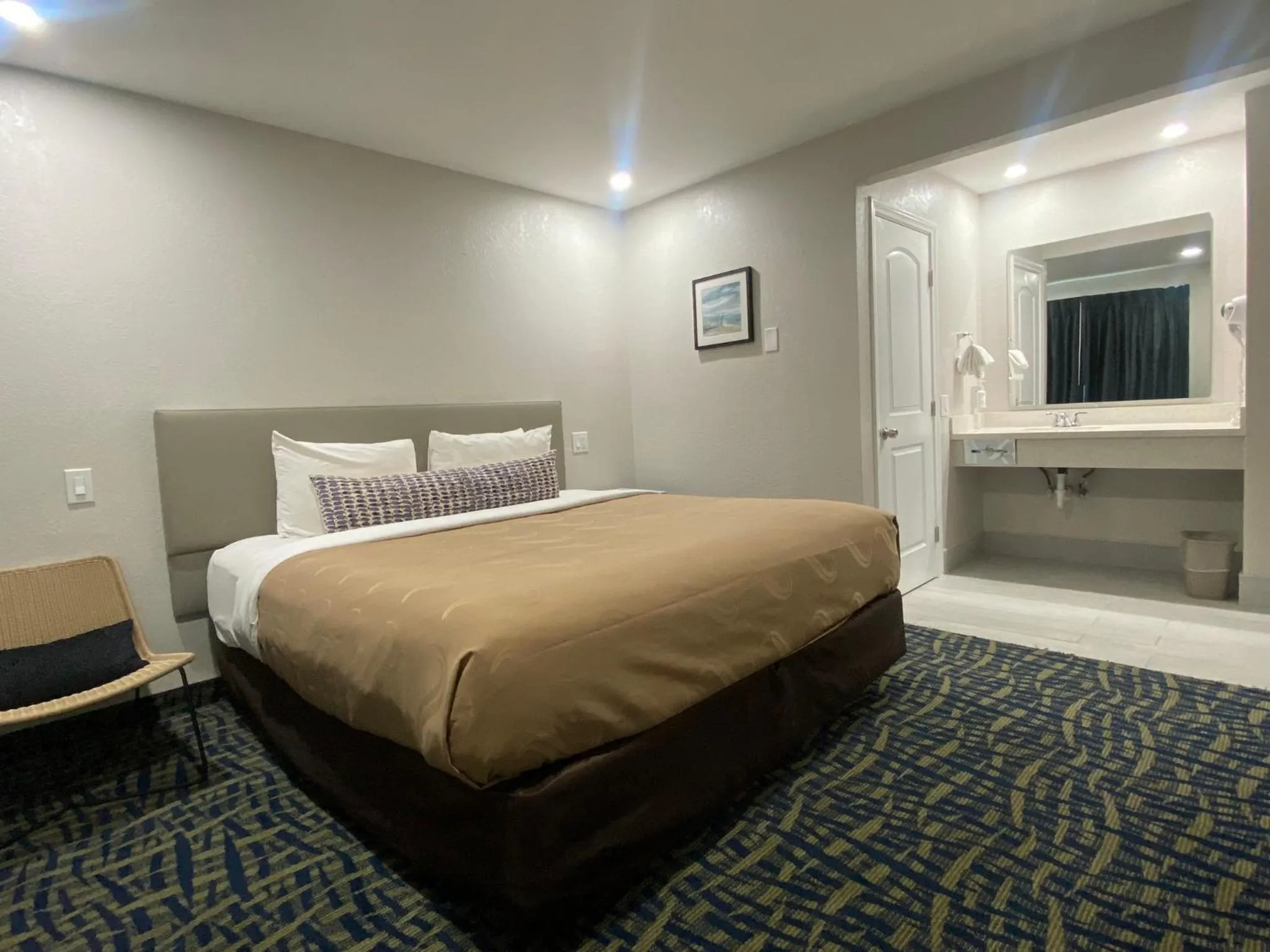 The Grove at Pismo Beach