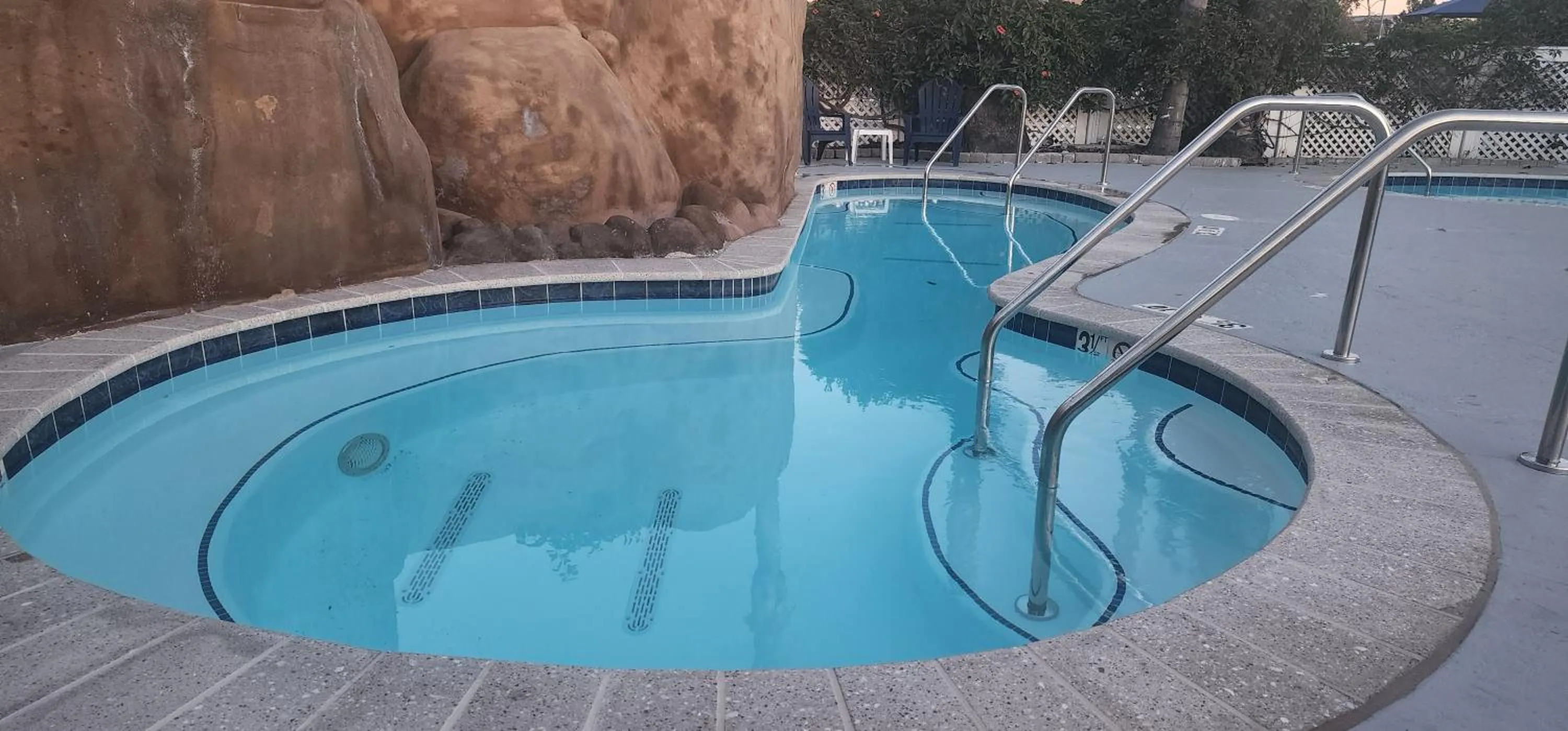 Hot Tub in The Grove at Pismo Beach