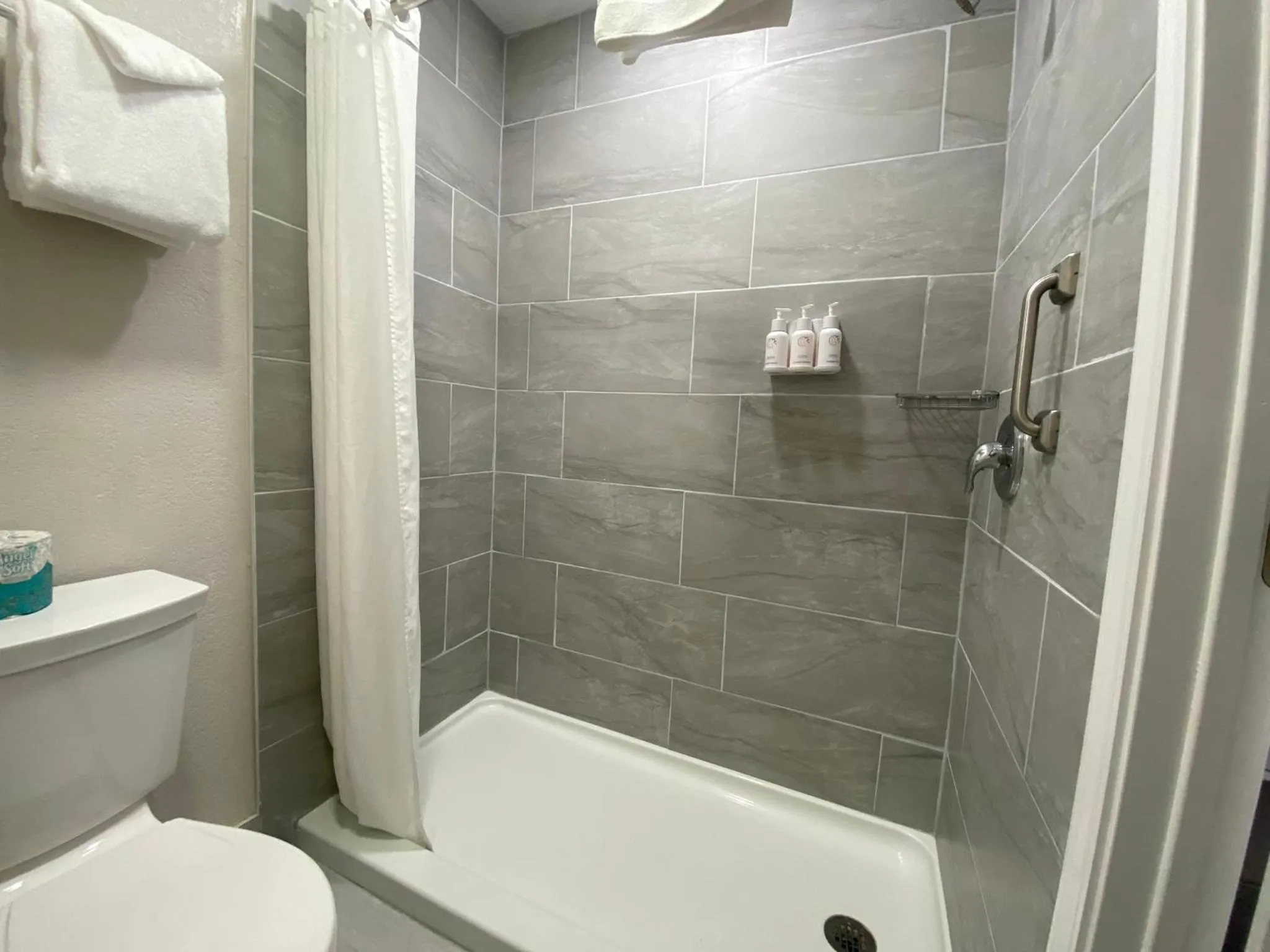 The Grove at Pismo Beach