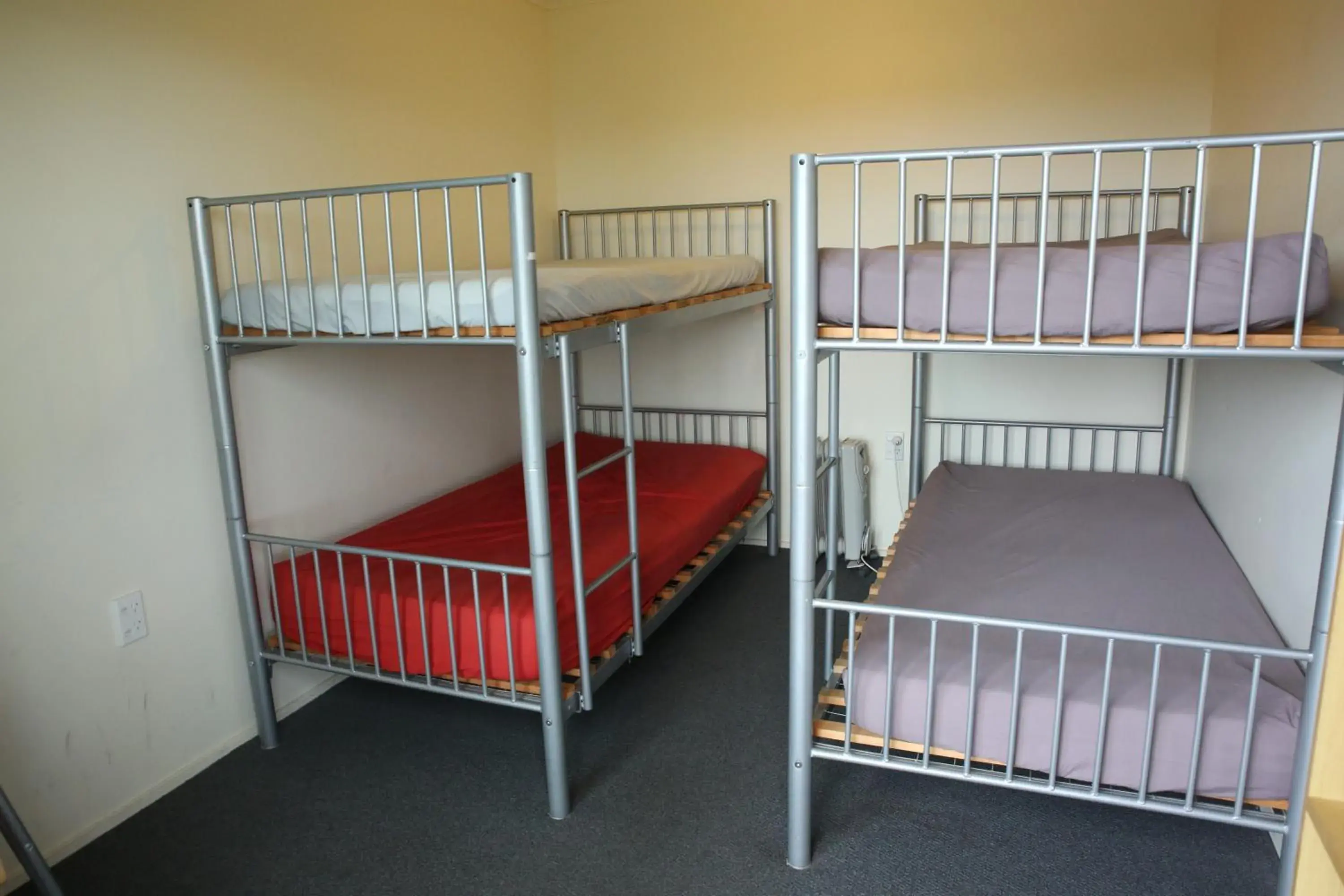 Quadruple Room with Shared Bathroom - single occupancy in Central City Camping Park Quadruple Room with Shared Bathroom - single occupancy in Central City Camping Park