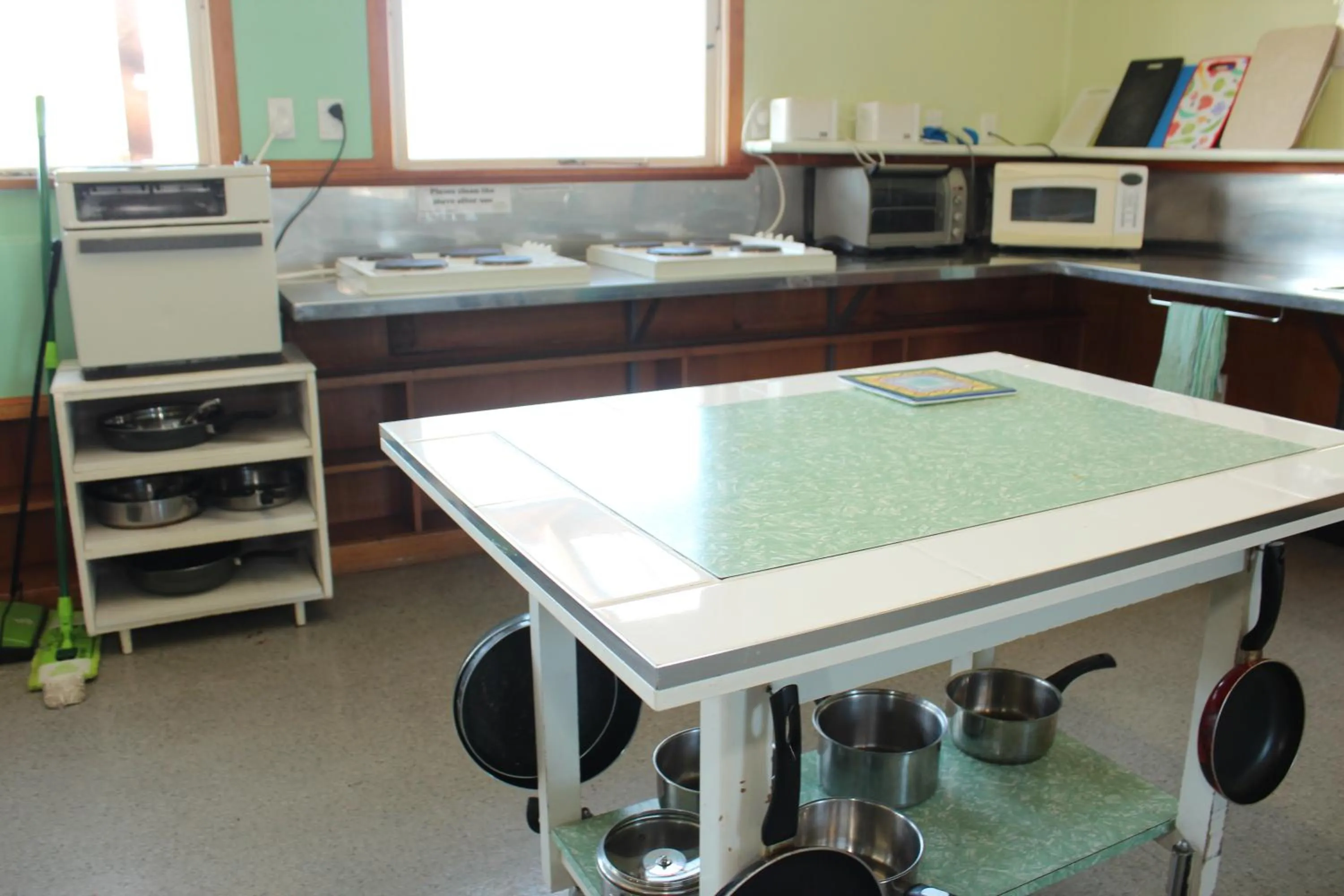 Communal kitchen in Central City Camping Park