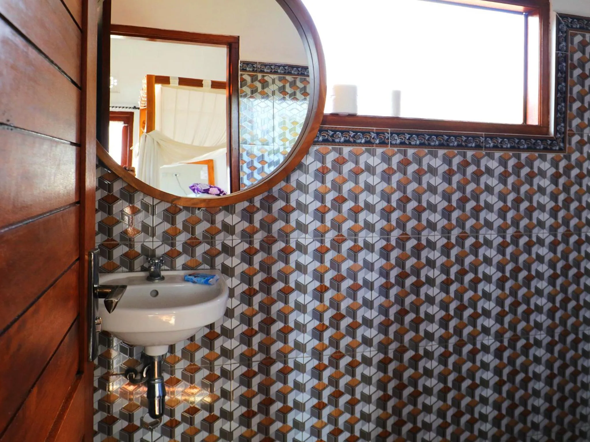 Shower in Sweet Homestay