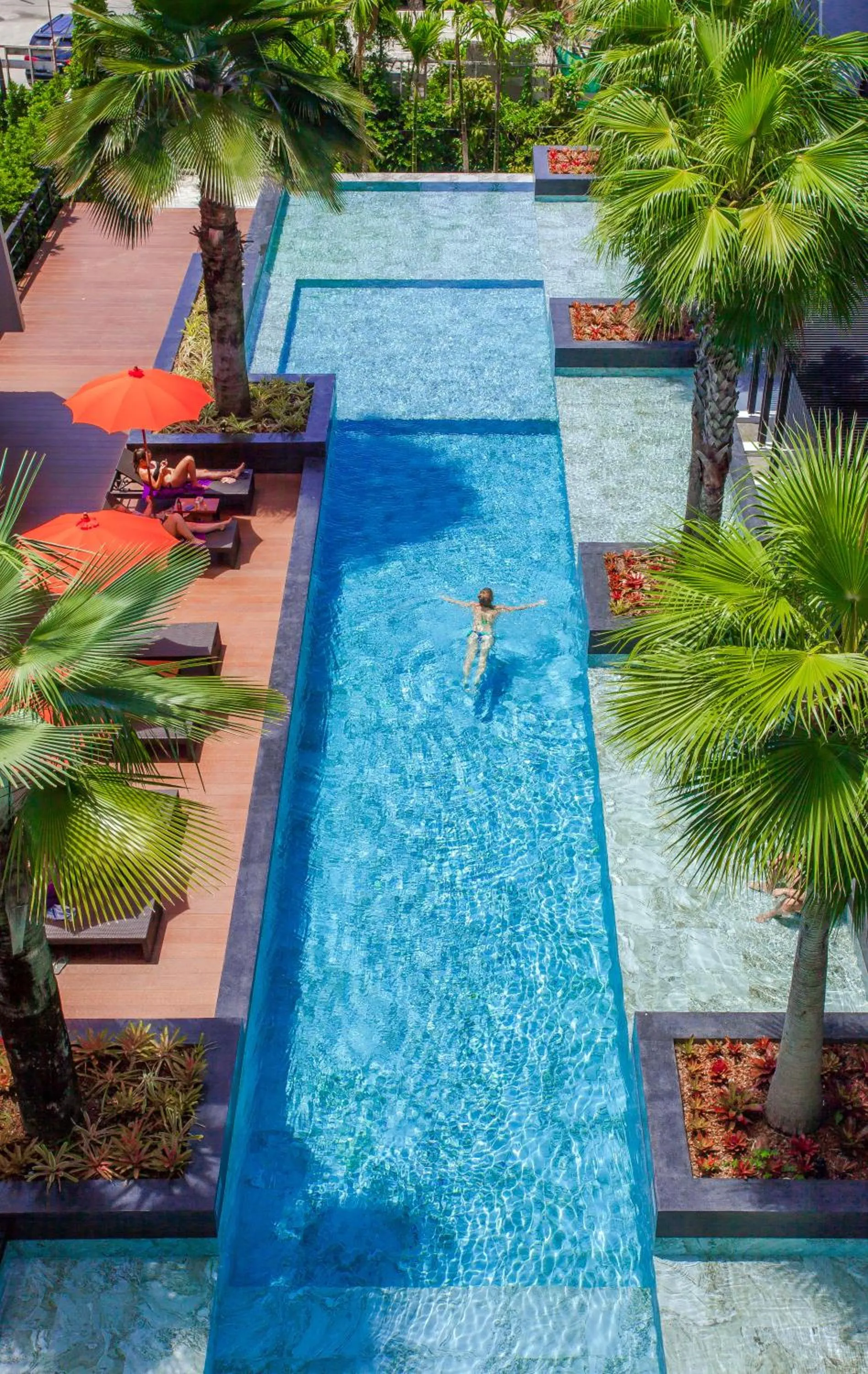 Swimming pool in Chaweng Villawee Hotel