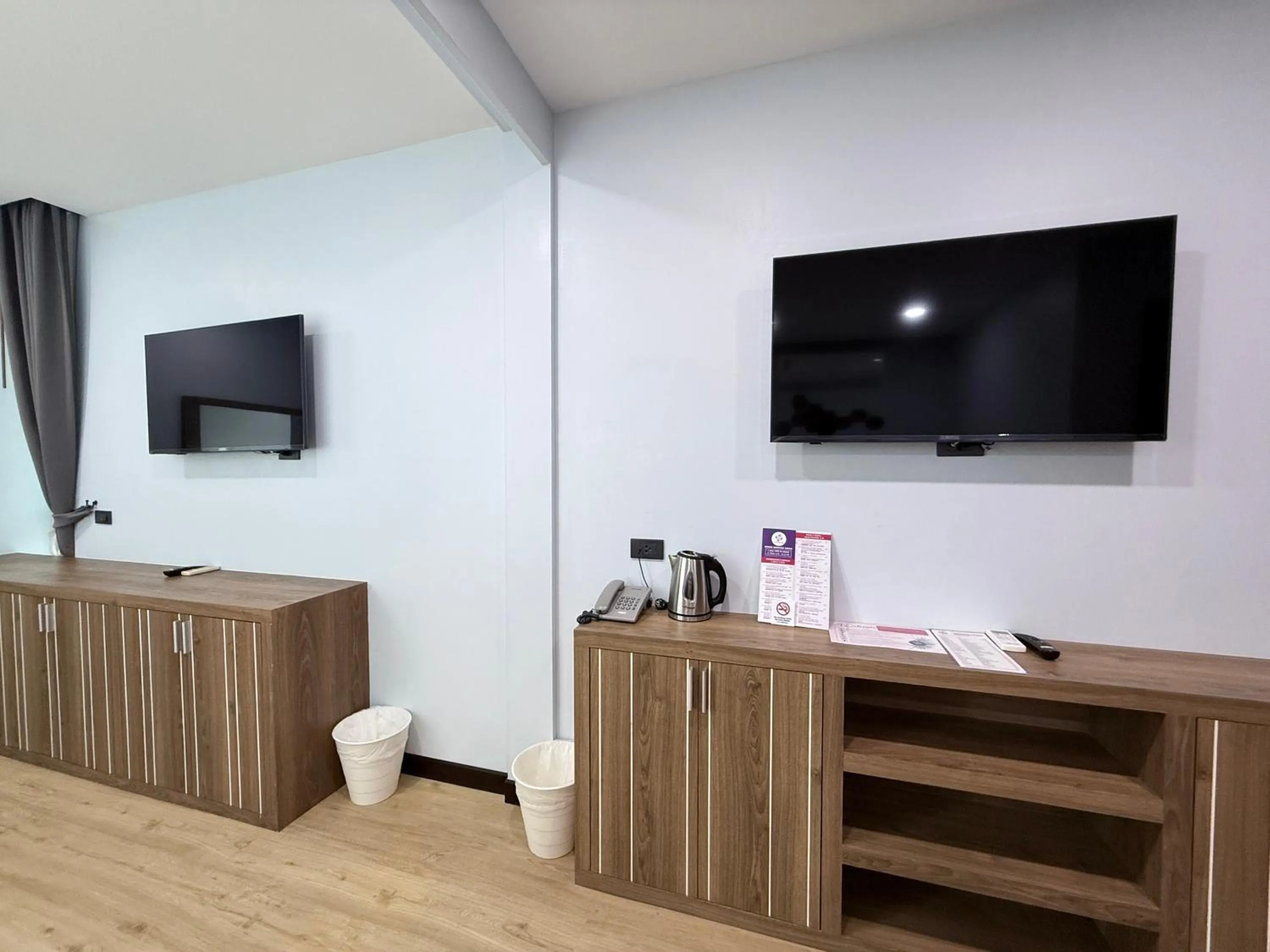 TV and multimedia in Chaweng Villawee Hotel