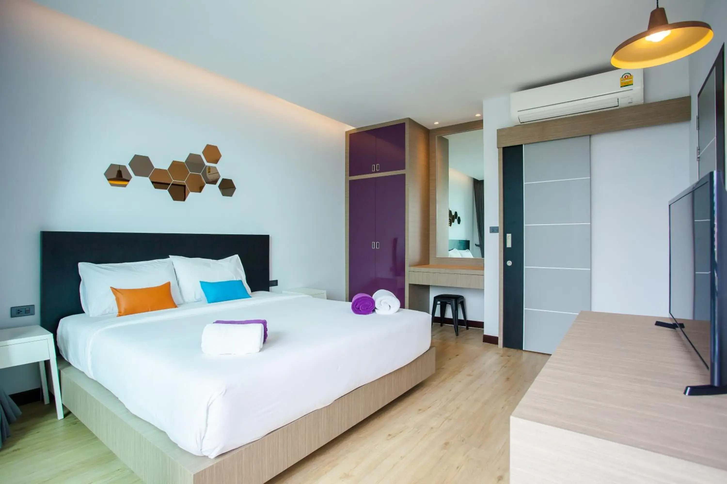 Bedroom, Bed in Chaweng Villawee Hotel Bedroom, Bed in Chaweng Villawee Hotel