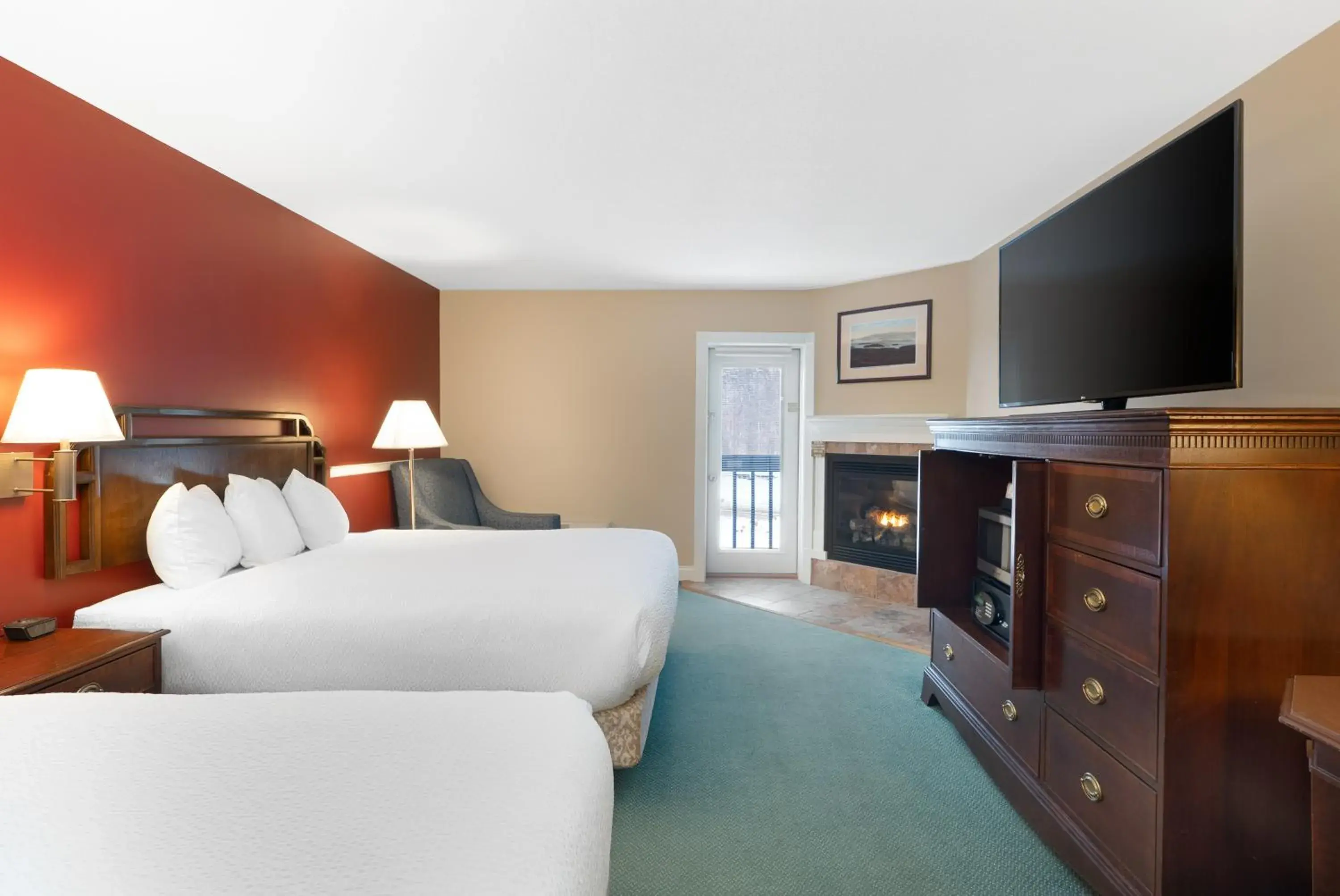 Bedroom, Bed in Fireside Inn & Suites Gilford Bedroom, Bed in Fireside Inn & Suites Gilford