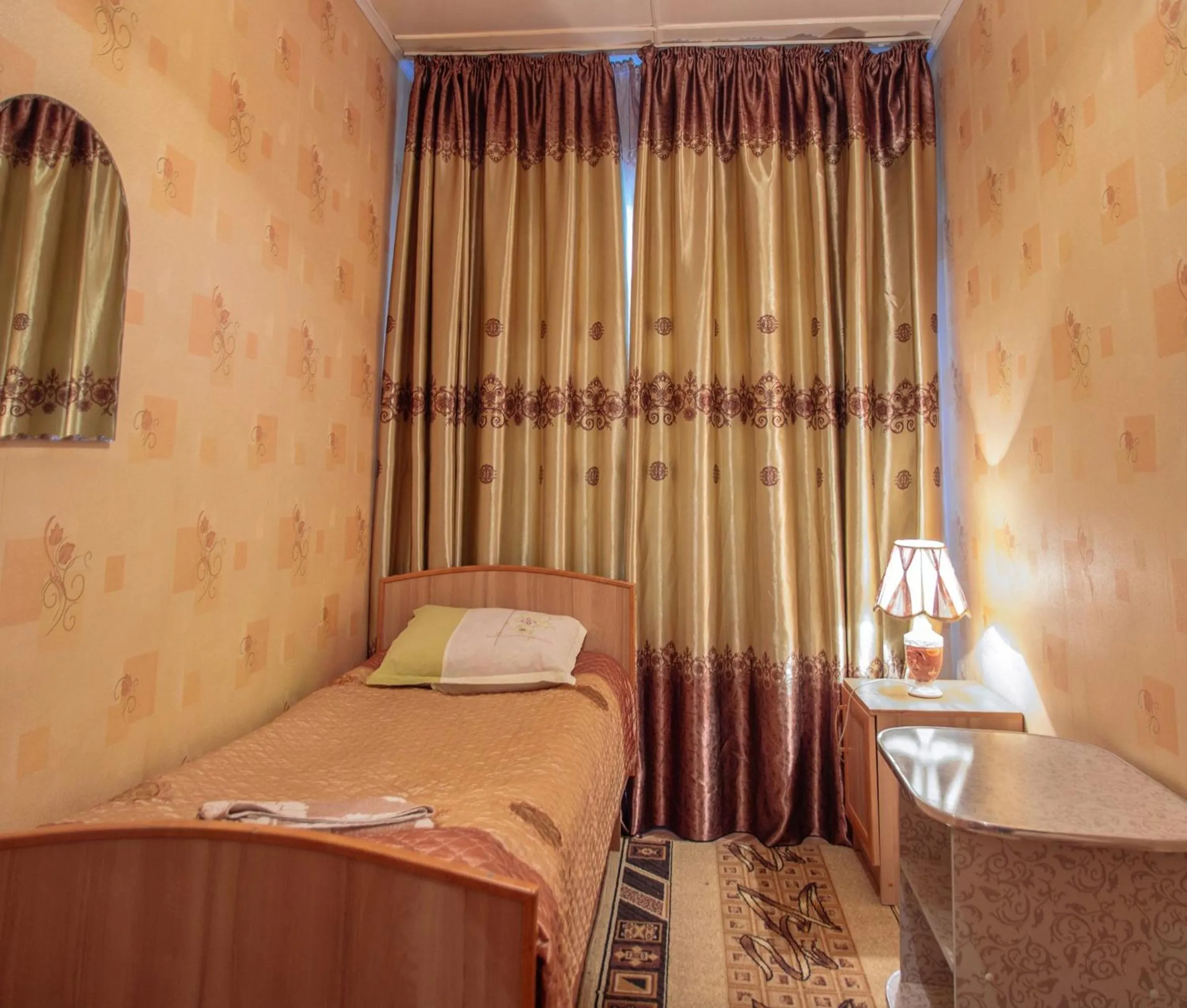 Single Room - single occupancy in EniRest