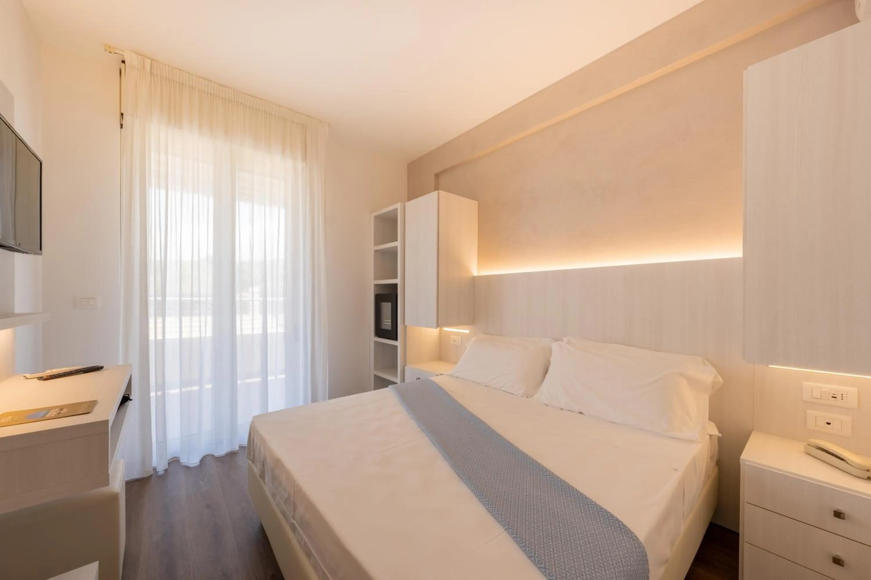 TV and multimedia, Bed in Hotel Corfù