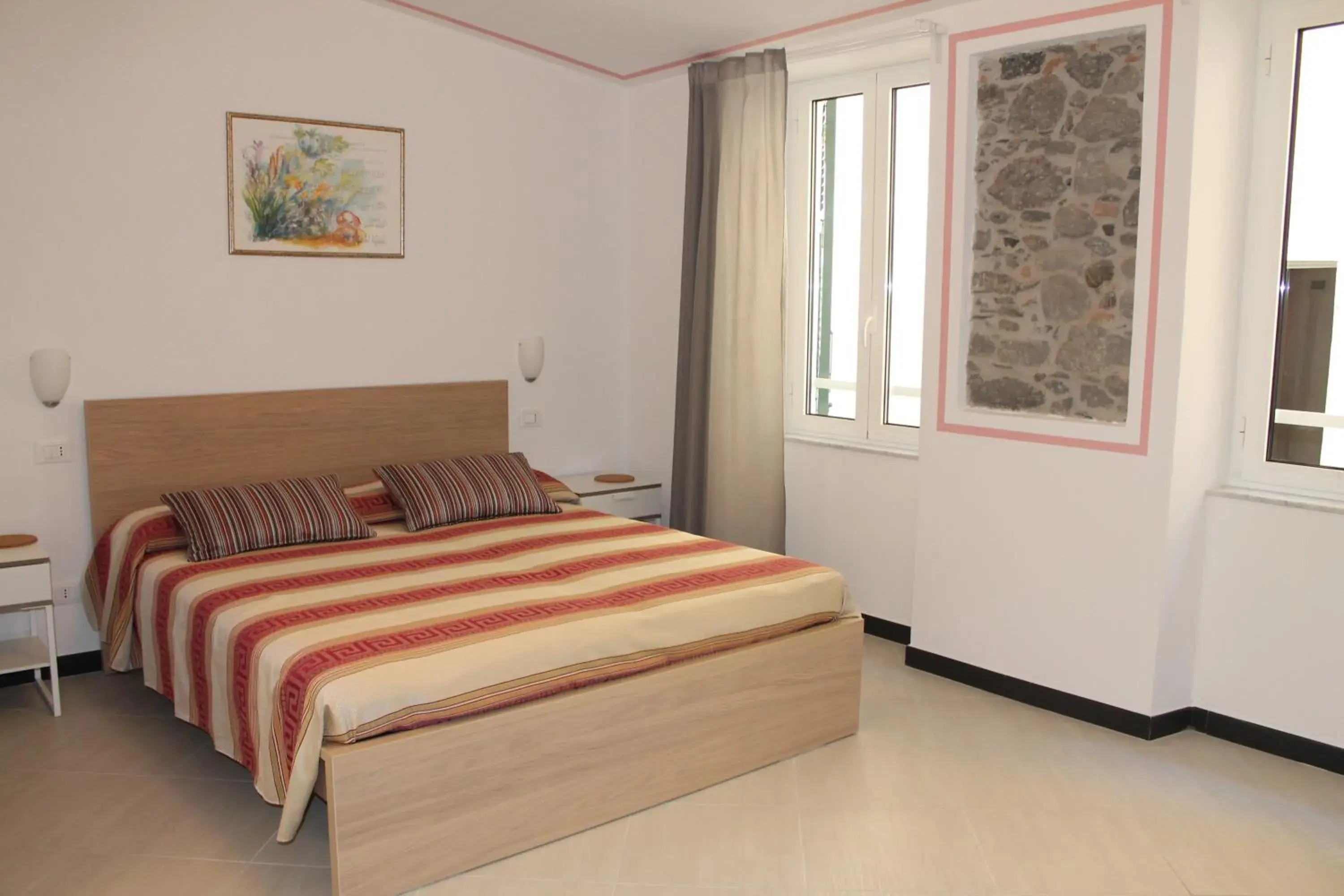 Deluxe Room - single occupancy in Marianna Quiet Rooms Deluxe Room - single occupancy in Marianna Quiet Rooms