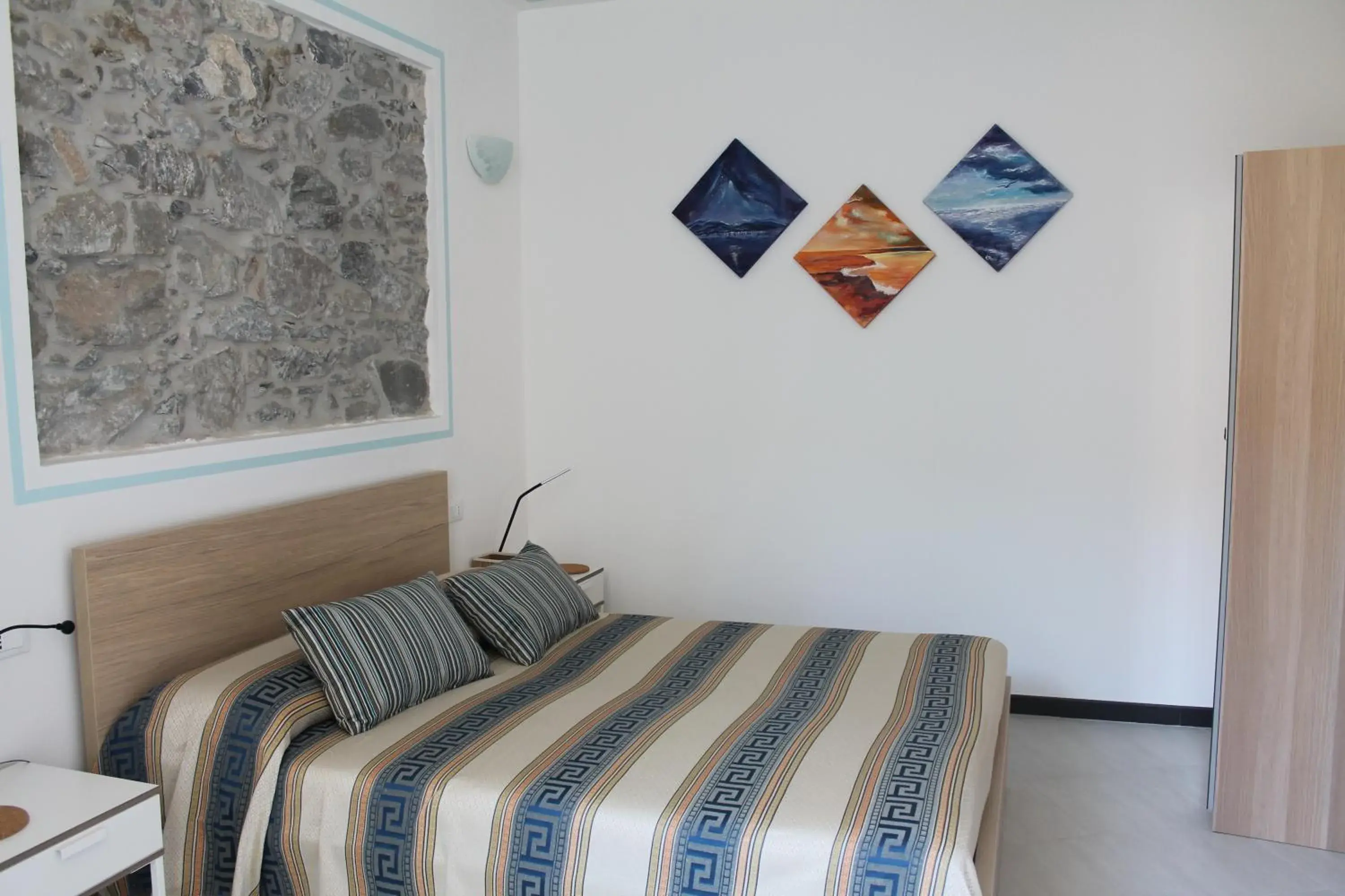 Double Room - single occupancy in Marianna Quiet Rooms Double Room - single occupancy in Marianna Quiet Rooms