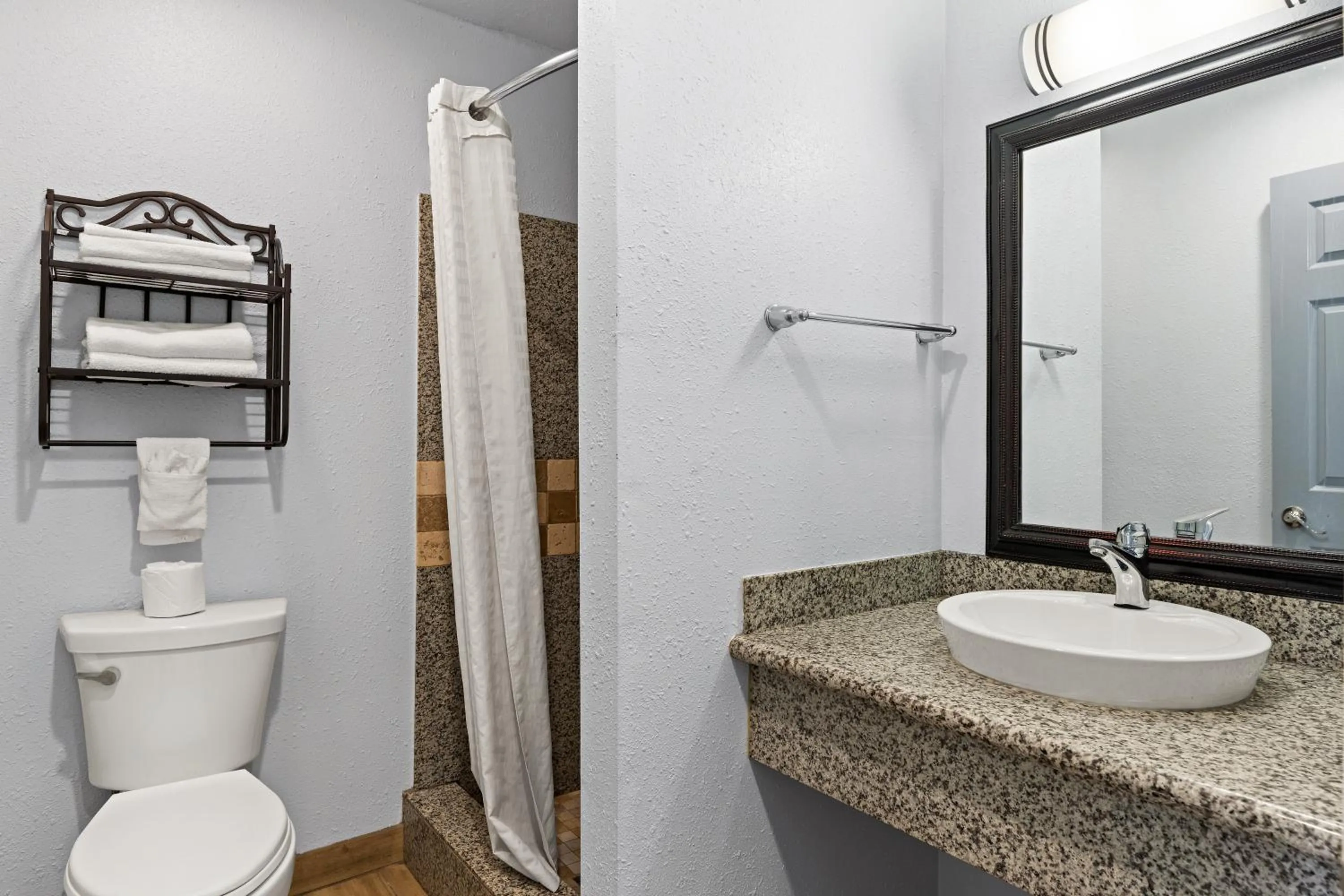 Bathroom in Bay Breeze Inn