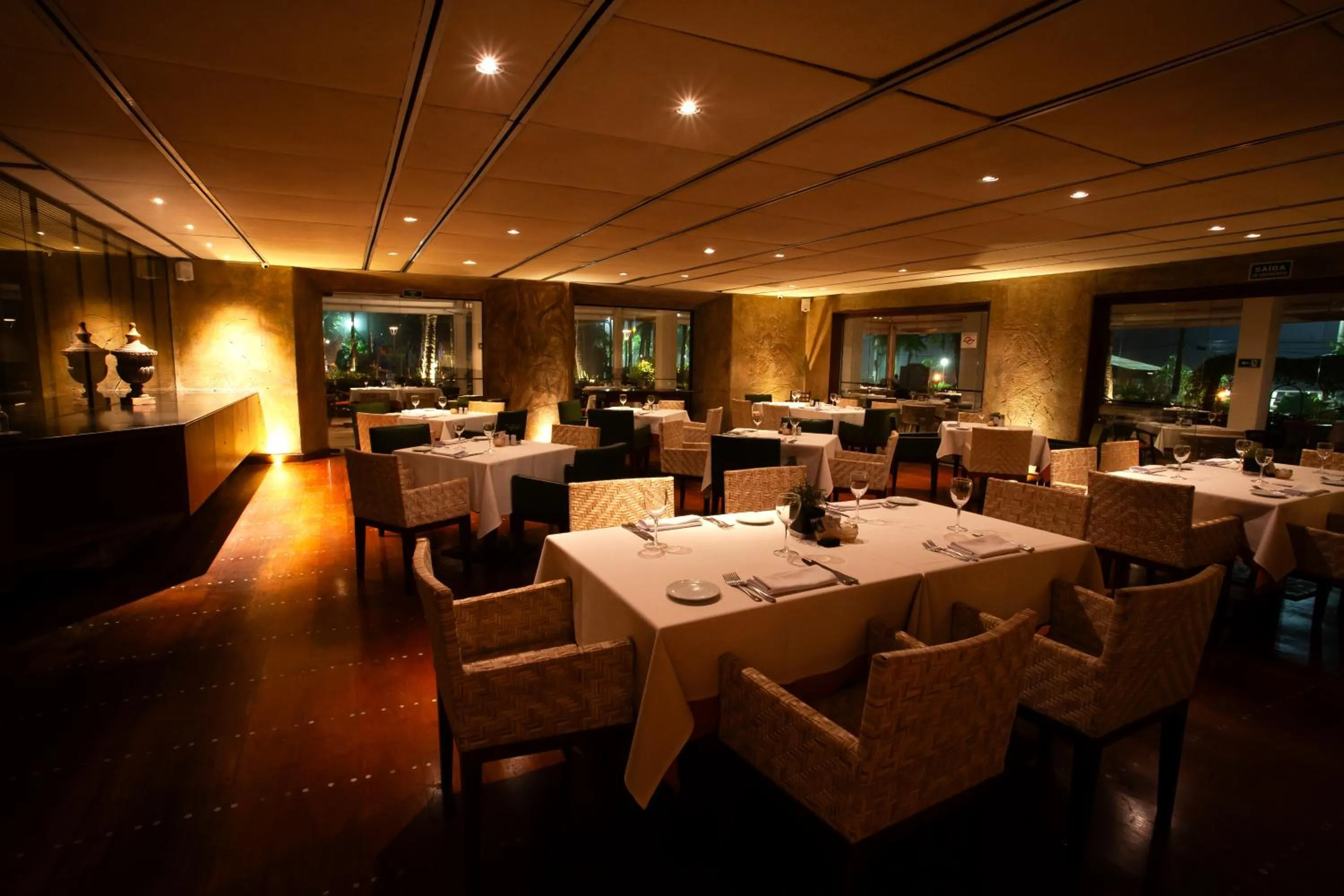 Restaurant/places to eat in Casa Grande Hotel Resort & Spa