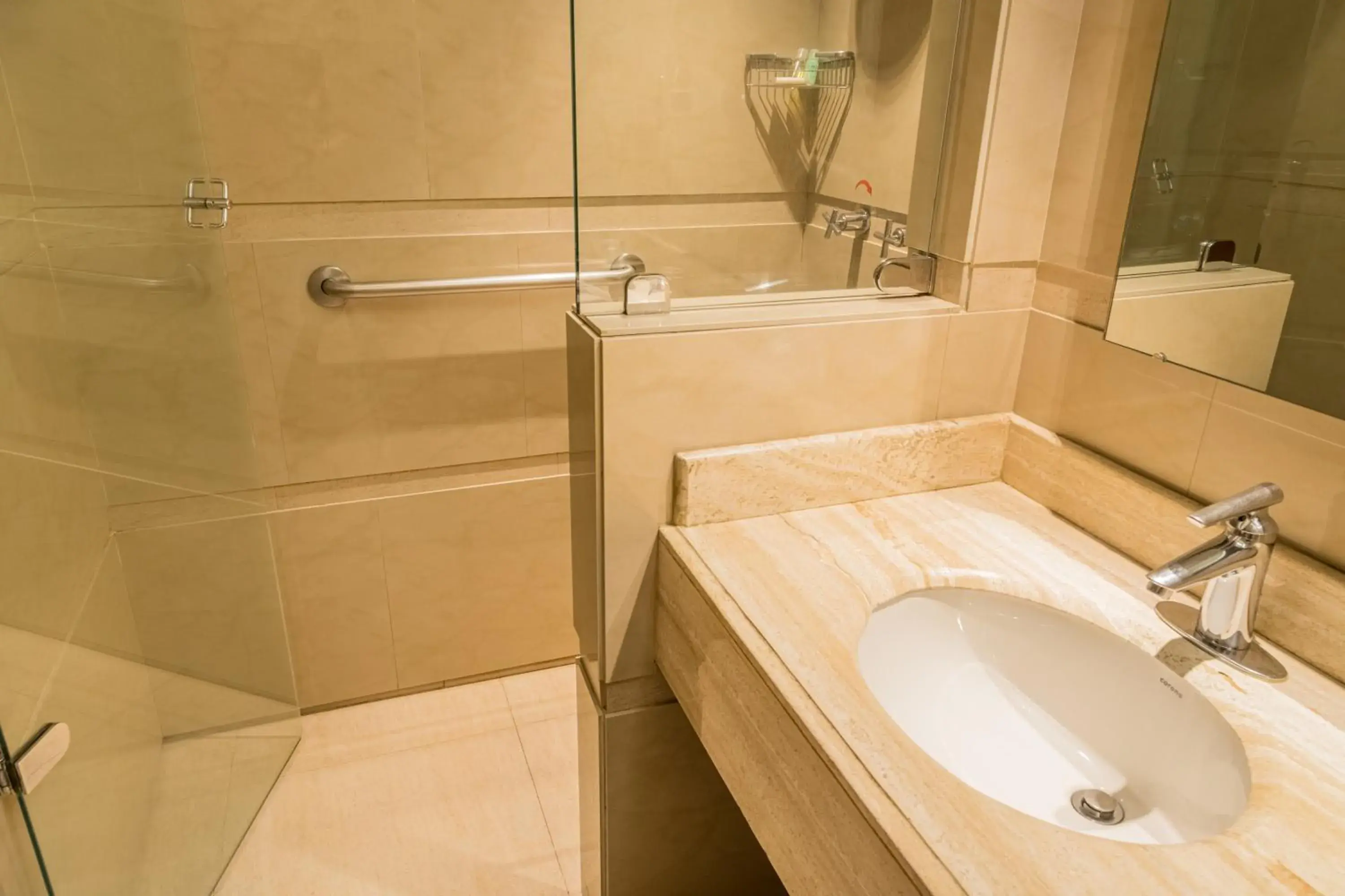 Bathroom in GHL Hotel Capital Bathroom in GHL Hotel Capital