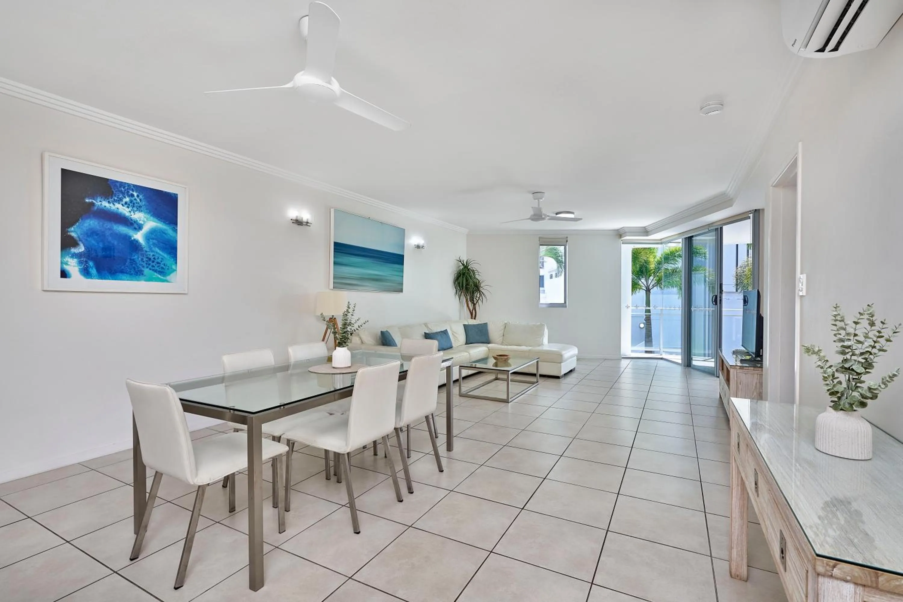 Dining area in Vision Apartments