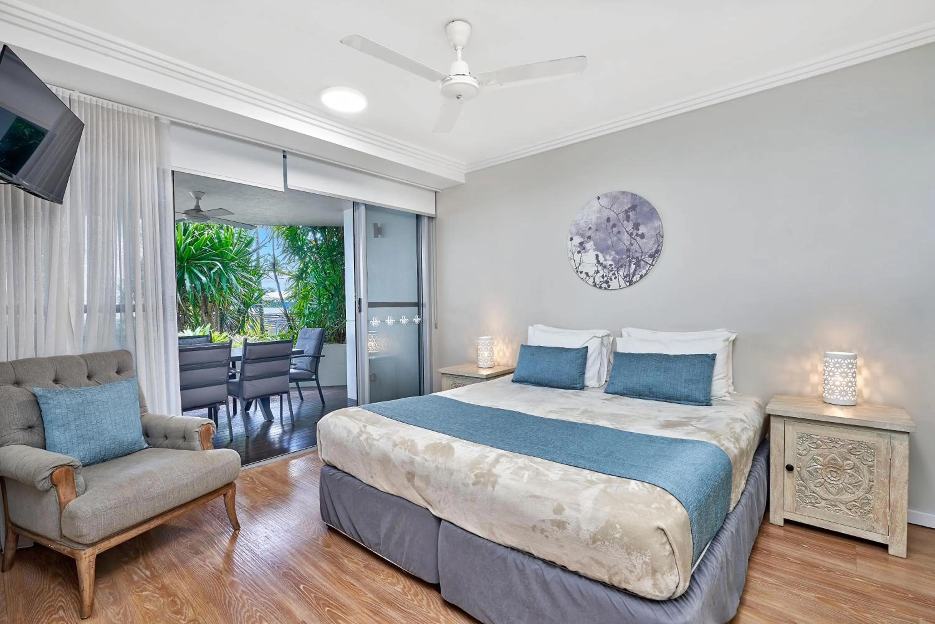 Bedroom, Bed in Vision Apartments