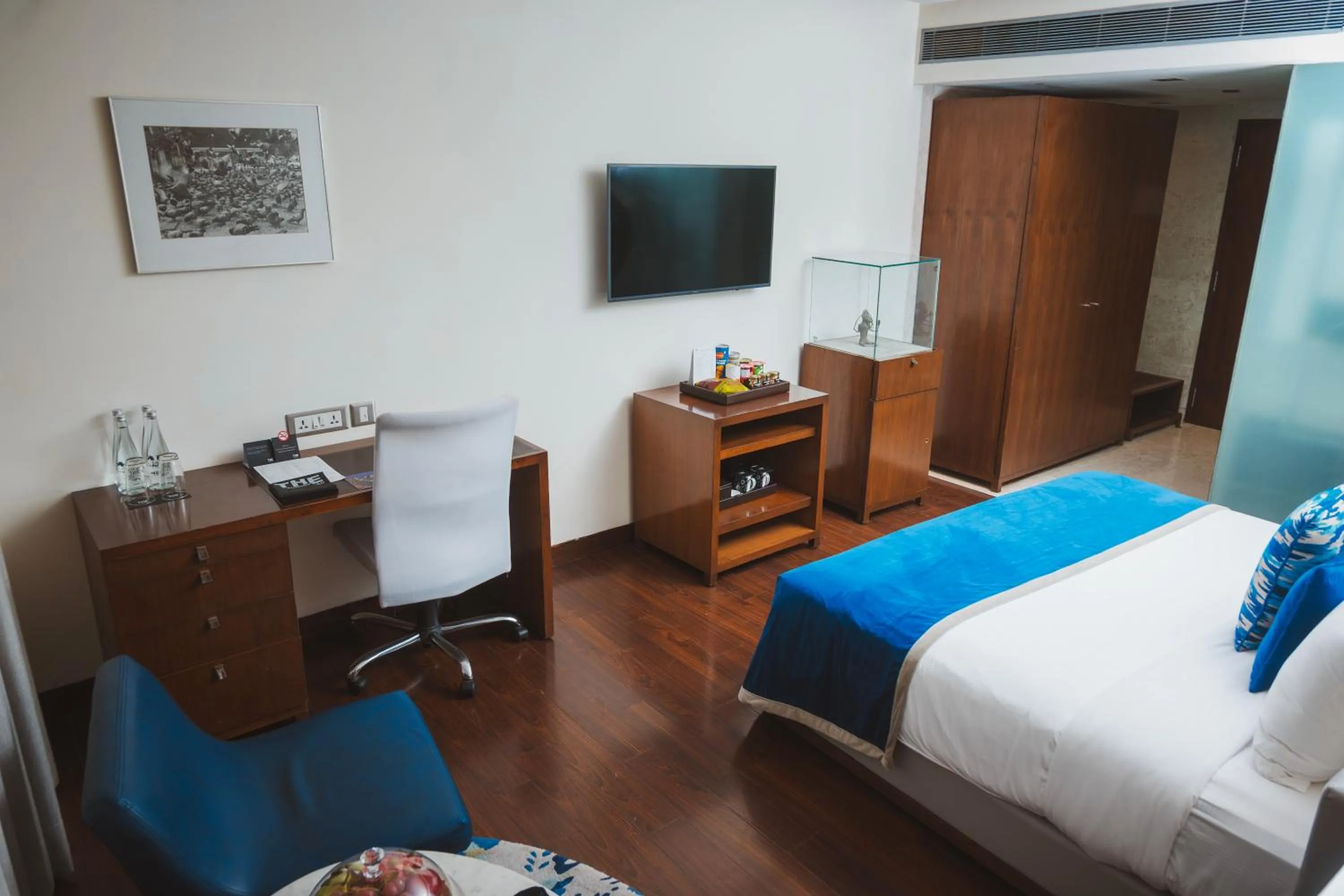 Bedroom, Bed in The Park New Delhi