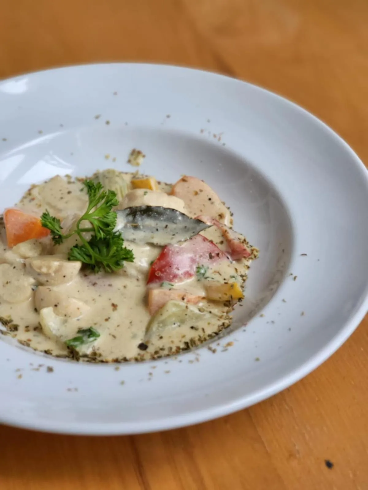 Restaurant/places to eat in Green Park Boutique Hotel