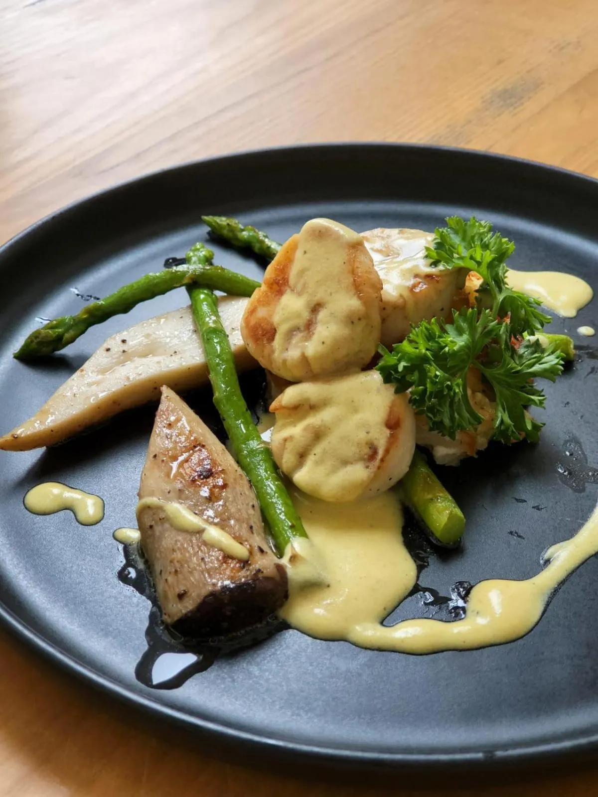 Restaurant/places to eat in Green Park Boutique Hotel