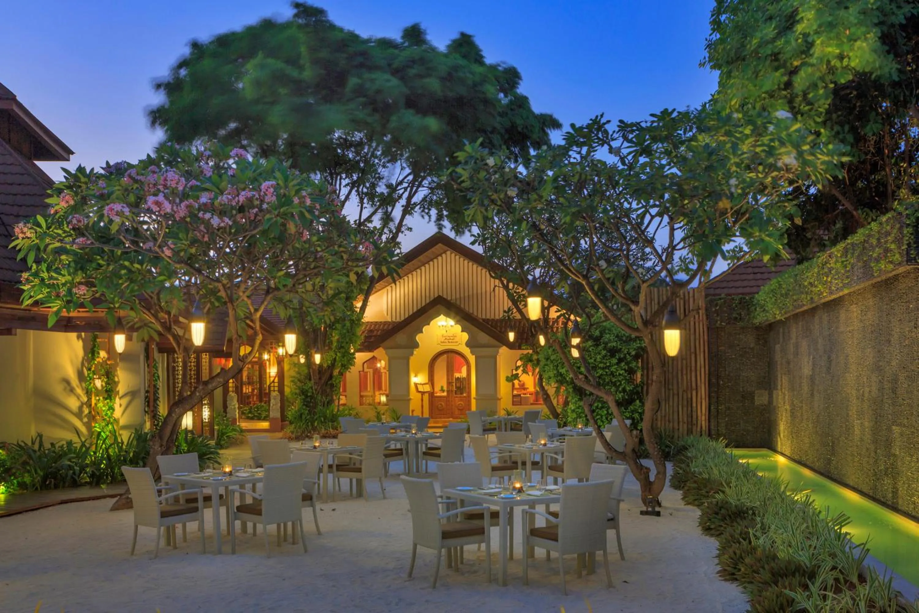 Restaurant/places to eat in Kurumba Maldives