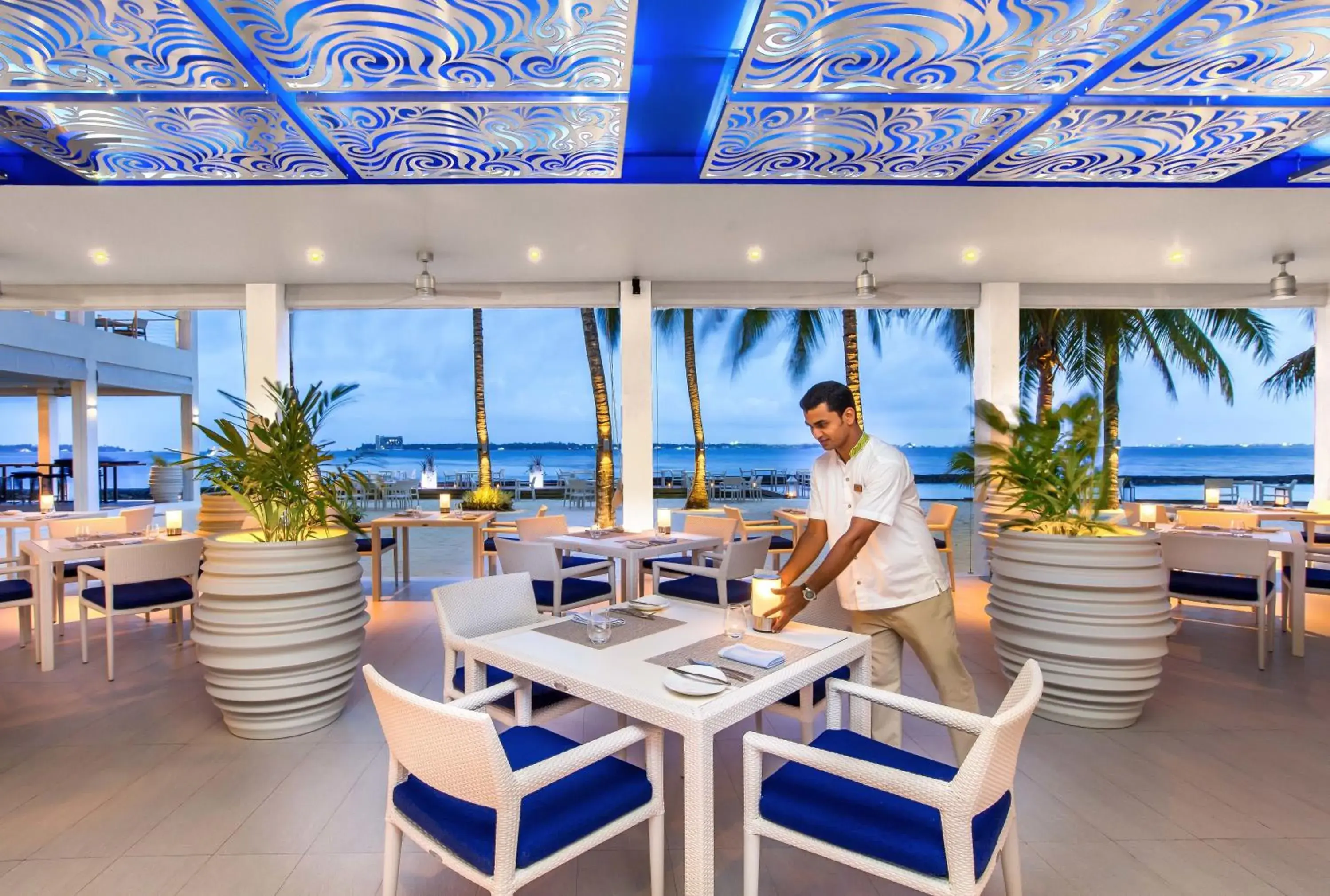 Restaurant/places to eat in Kurumba Maldives Restaurant/places to eat in Kurumba Maldives