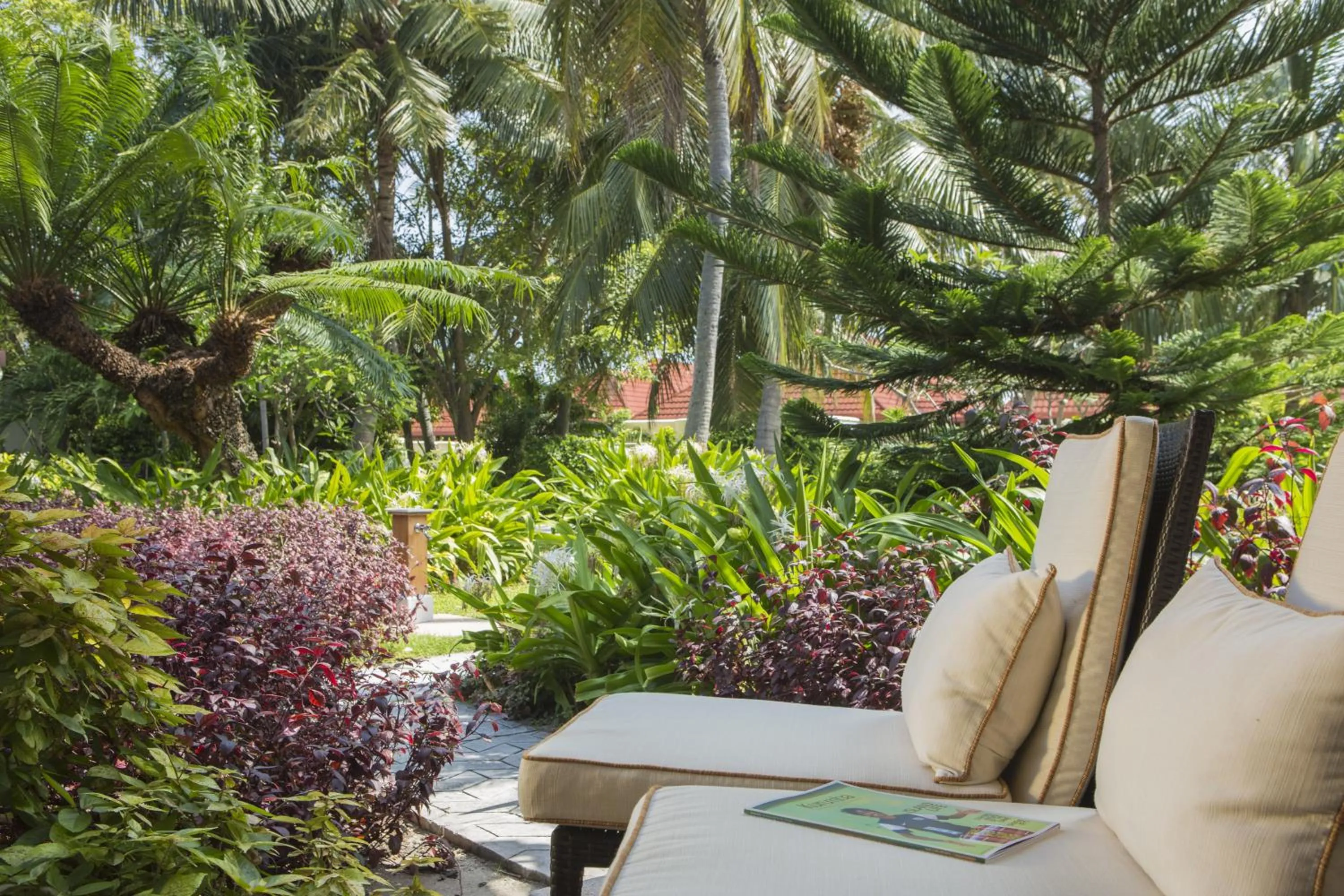 Decorative detail in Kurumba Maldives