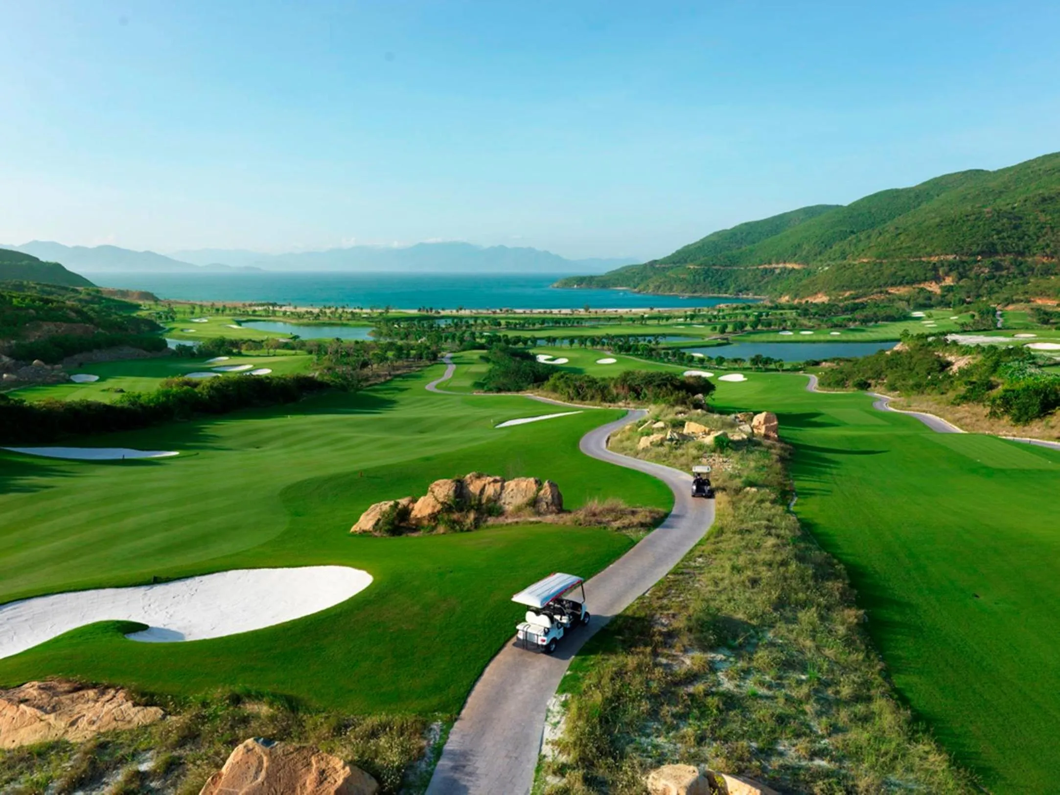 Golfcourse in Vinpearl Resort Nha Trang