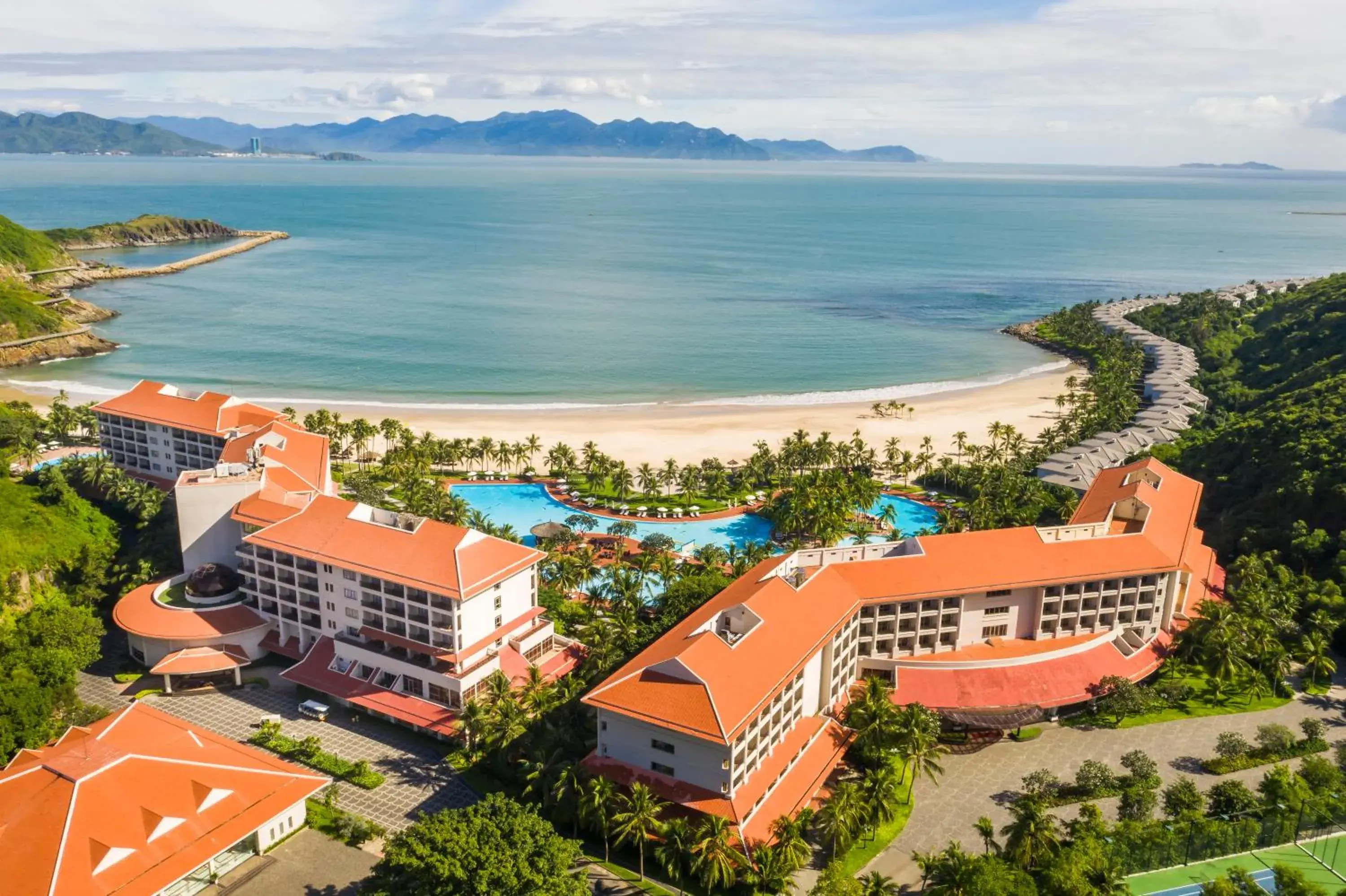 Property building in Vinpearl Resort Nha Trang Property building in Vinpearl Resort Nha Trang