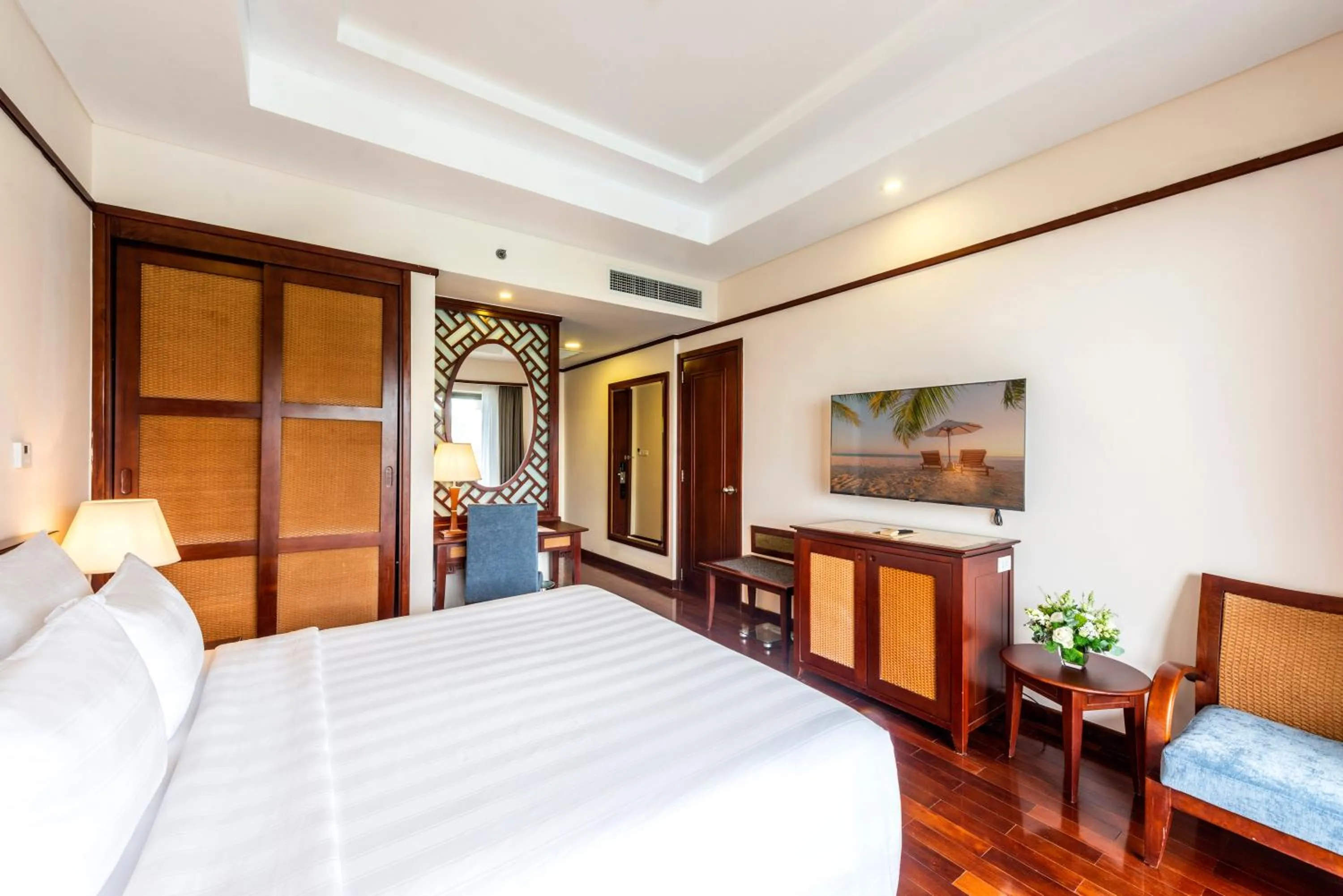 Photo of the whole room, Bed in Vinpearl Resort Nha Trang