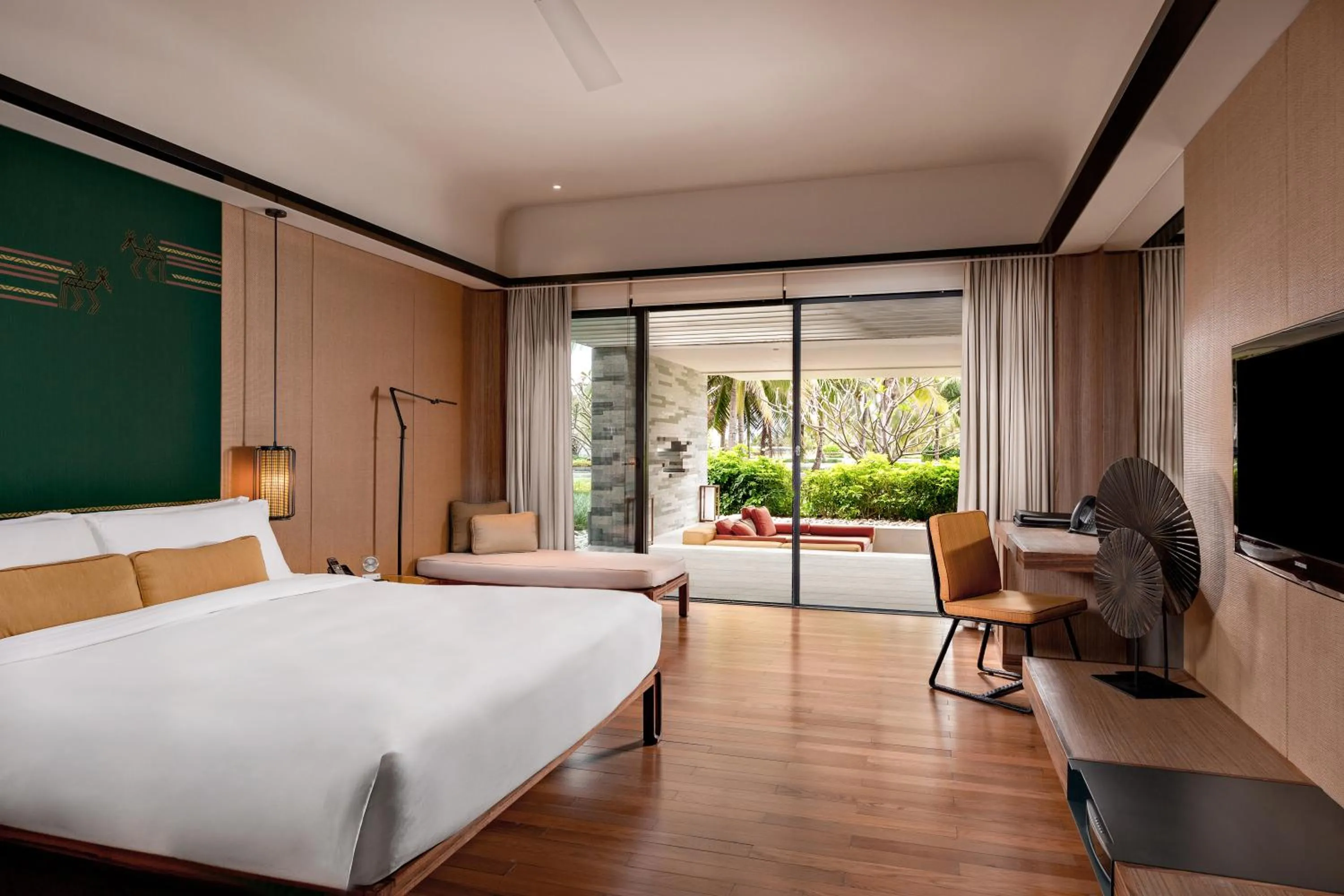 Bed in InterContinental Sanya Resort by IHG